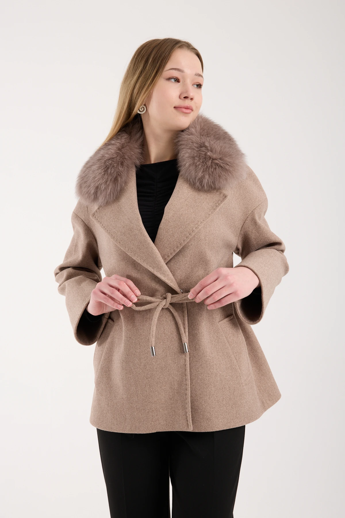 VİZON KÜRKLÜ TAŞ DETAYLI KISA MONT