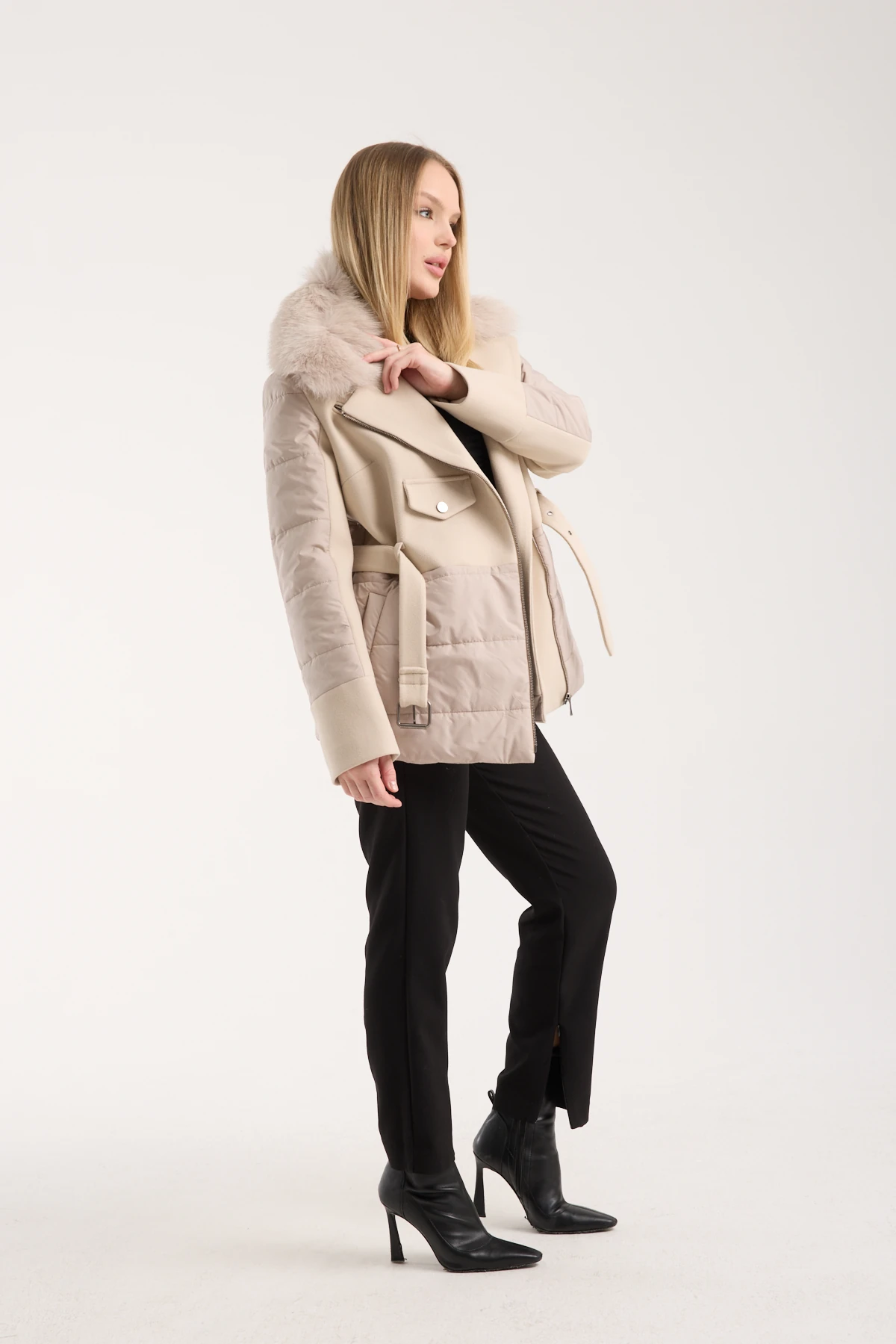 BEJ RENK KISA KÜRKLÜ KAŞE PUFFER MONT 