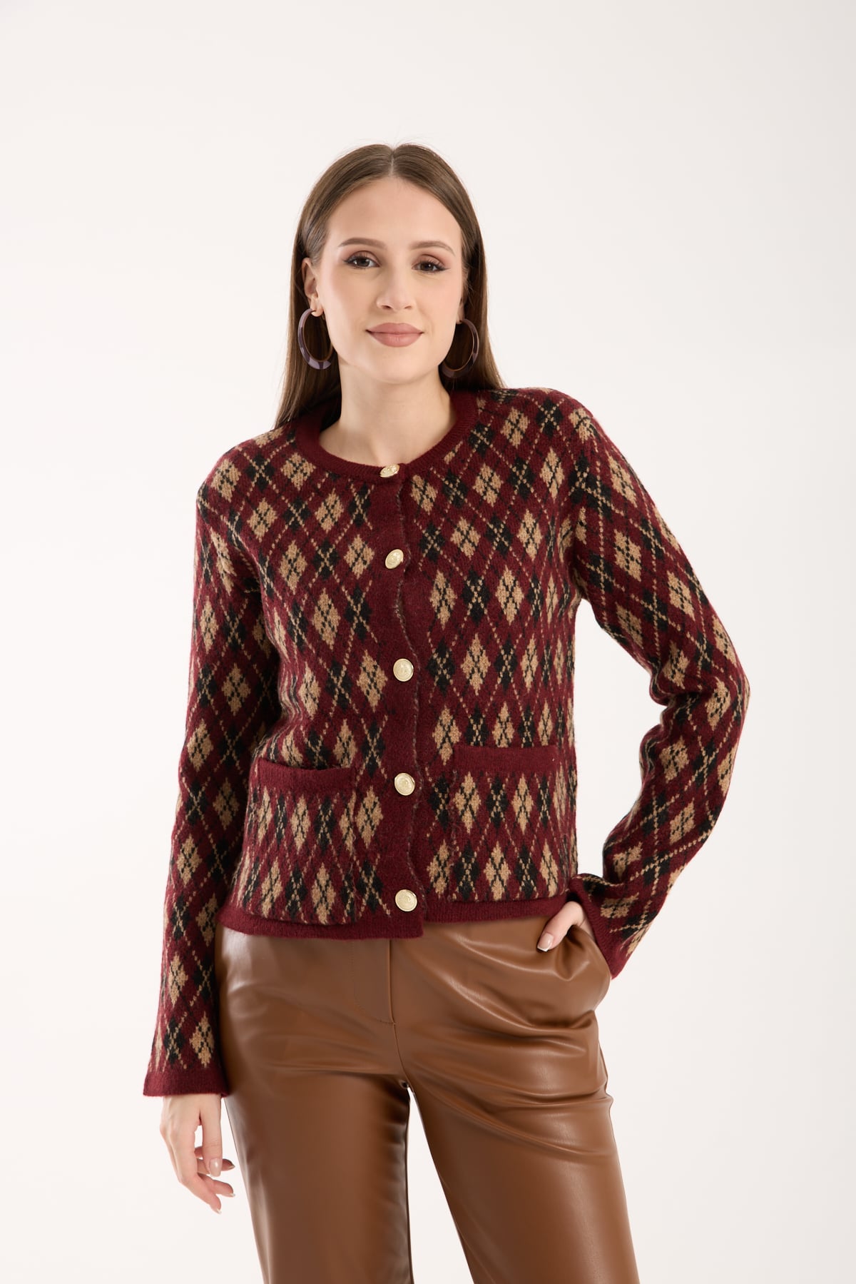 BORDO RENKLİ BEJ DESENLİ HIRKA YANDAN CEPLİ 