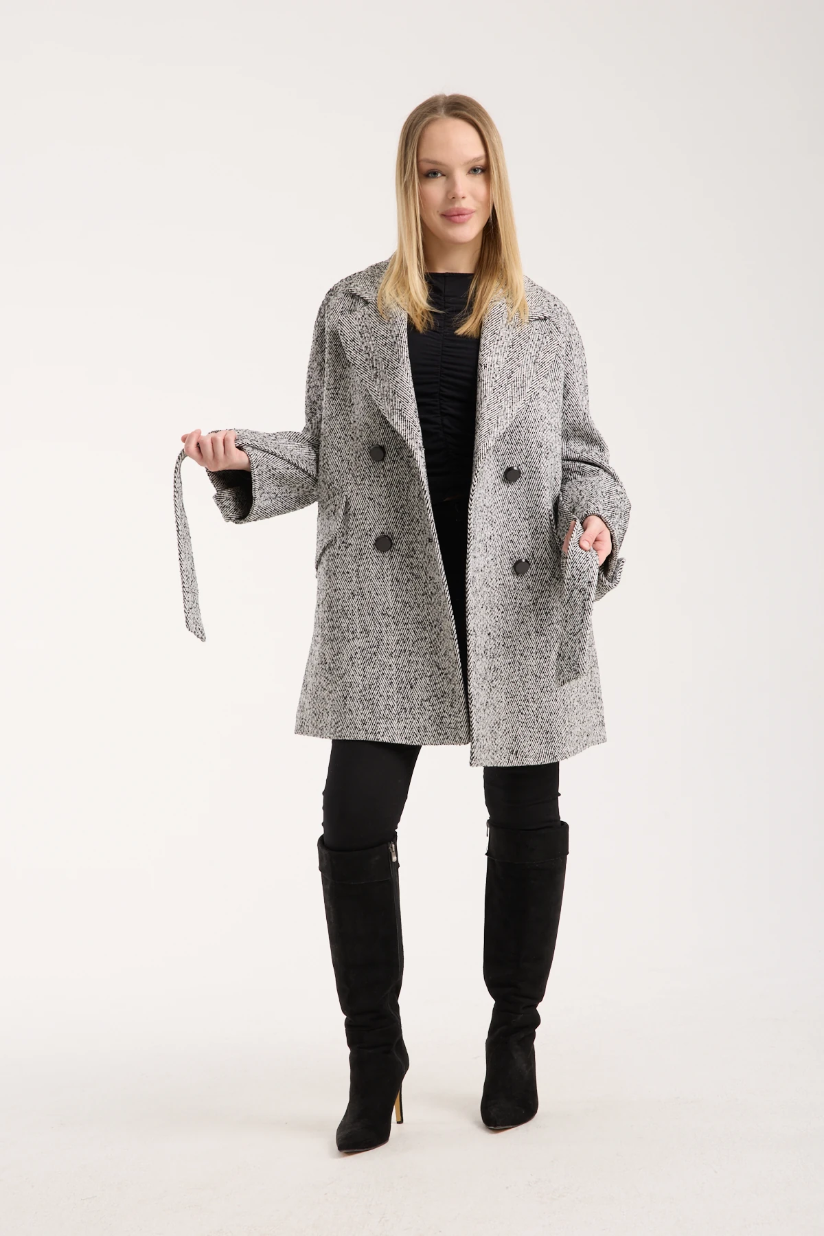 SİYAH RENK BALIK SIRTI YÜN KABAN