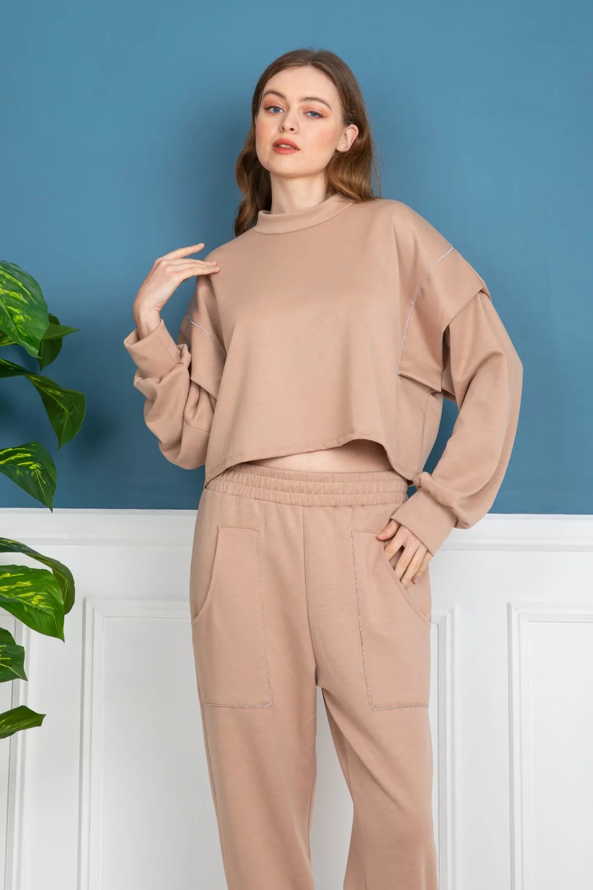 BEIGE TRACKSUIT SET TOP AND BOTTOM