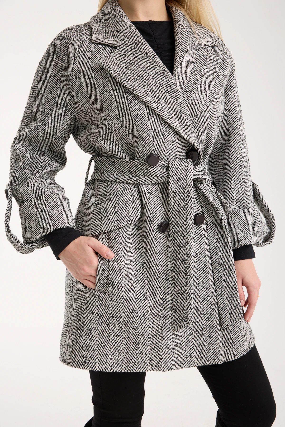 SİYAH RENK BALIK SIRTI YÜN KABAN