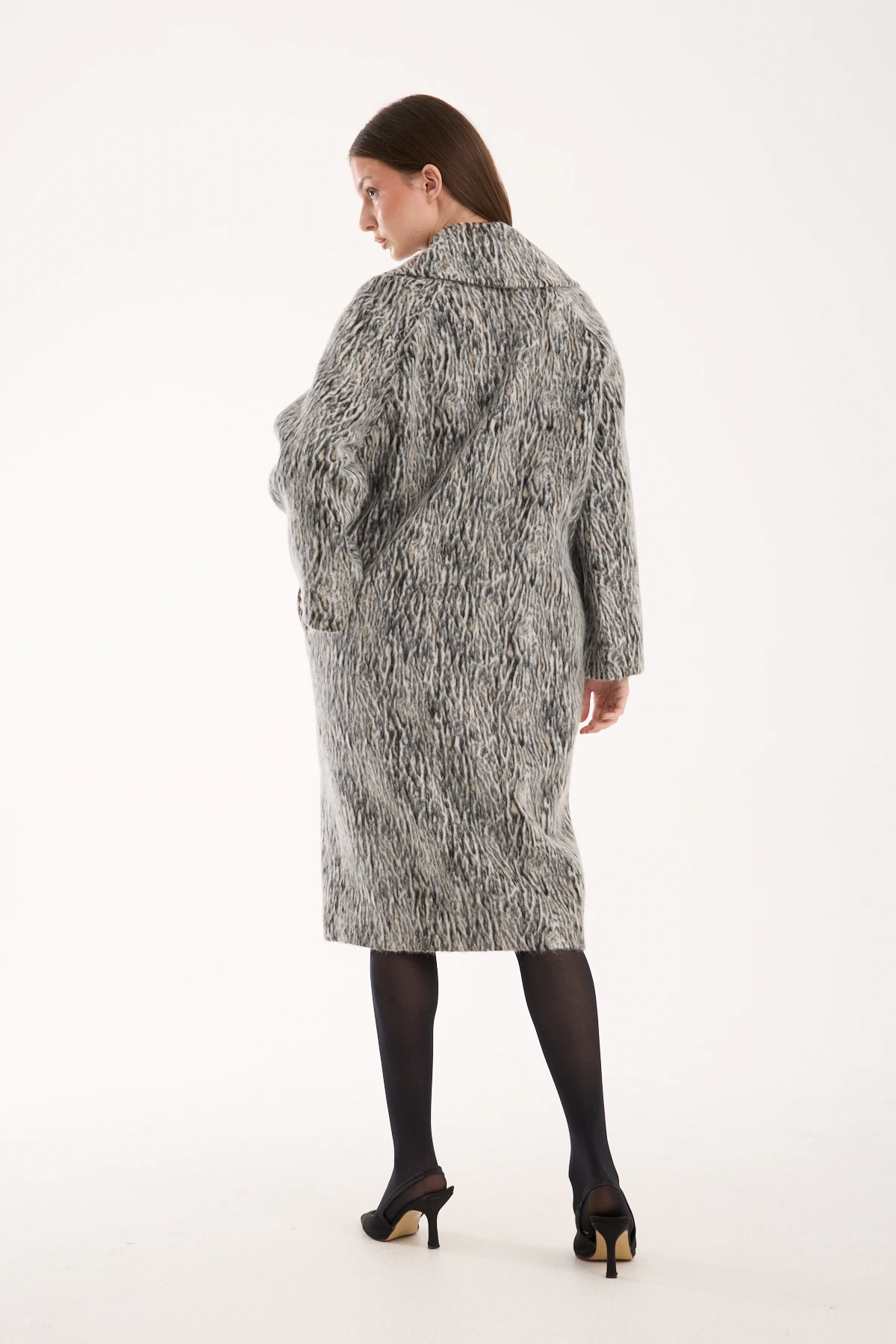 GRİ YÜN LEOPAR DESENLİ MANTO