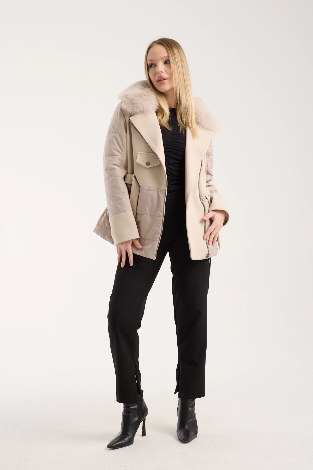 BEJ RENK KISA KÜRKLÜ KAŞE PUFFER MONT 