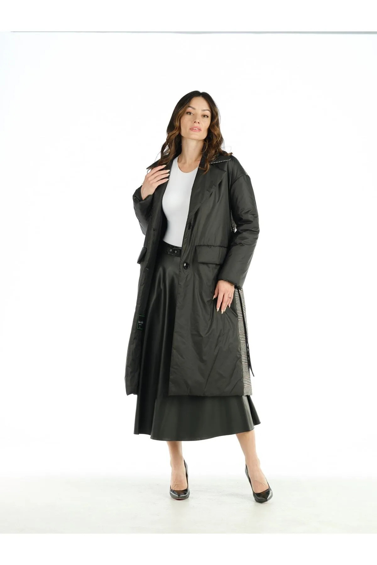 BLACK, FLUFFY ON THE FRONT, Gingham PATTERNED ON THE BACK, LONG COAT