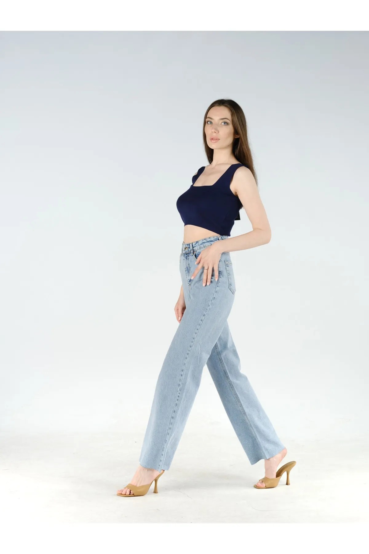 LIGHT BLUE WIDE LEG JEANS