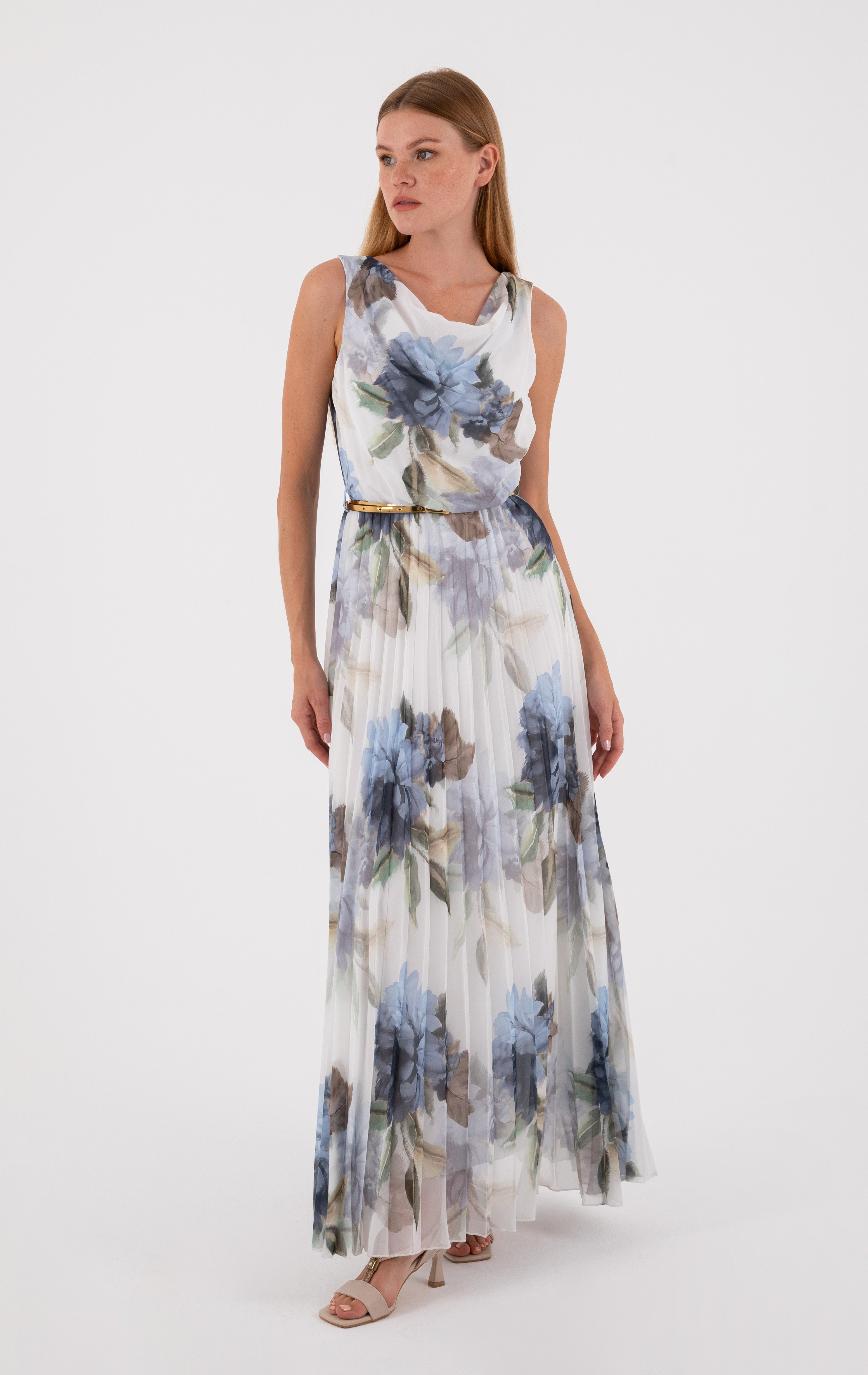 BLUE FLOWER PATTERNED PLEATED DRESS