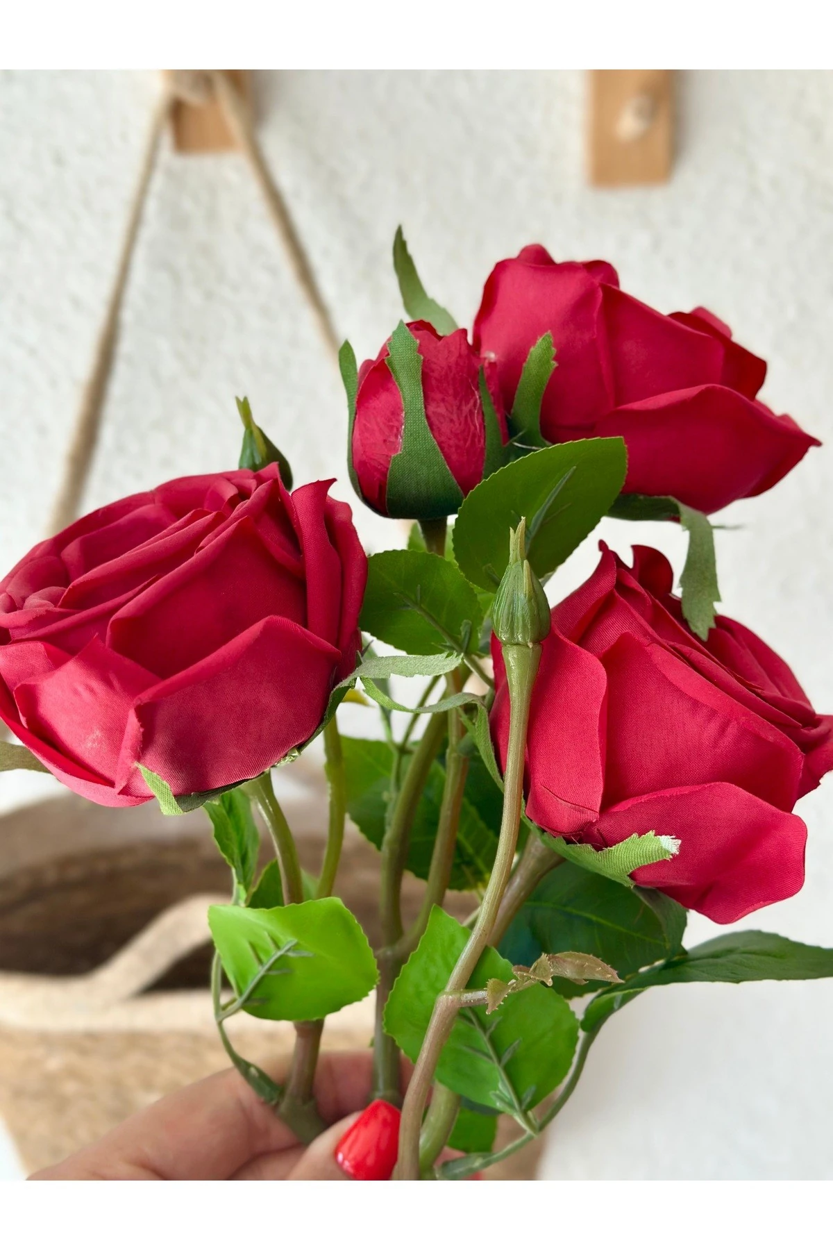 Islak Dokulu Yapay Kırmızı Gül 75 cm
