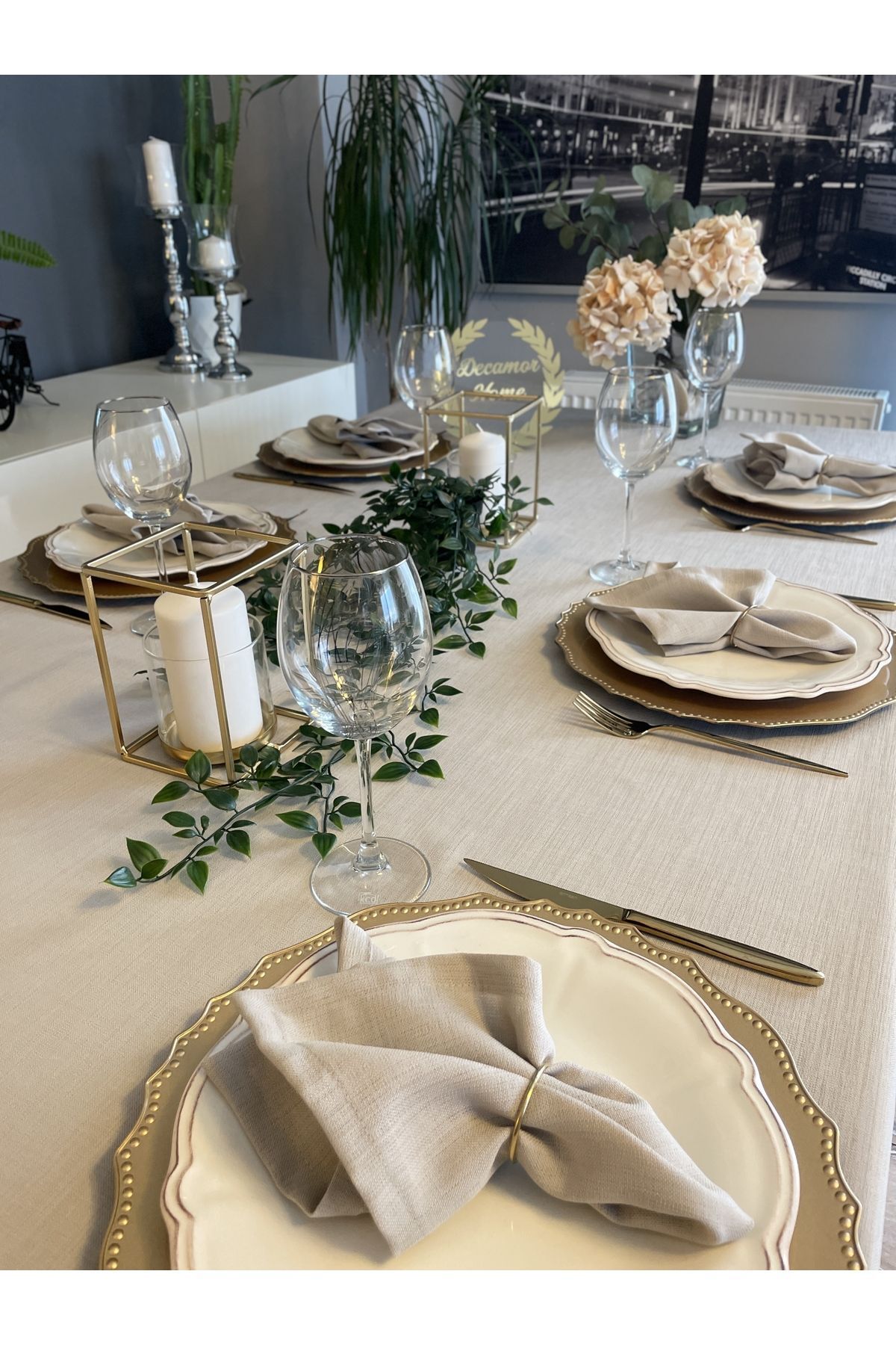 Keten Dokulu Bej Masa Örtüsü