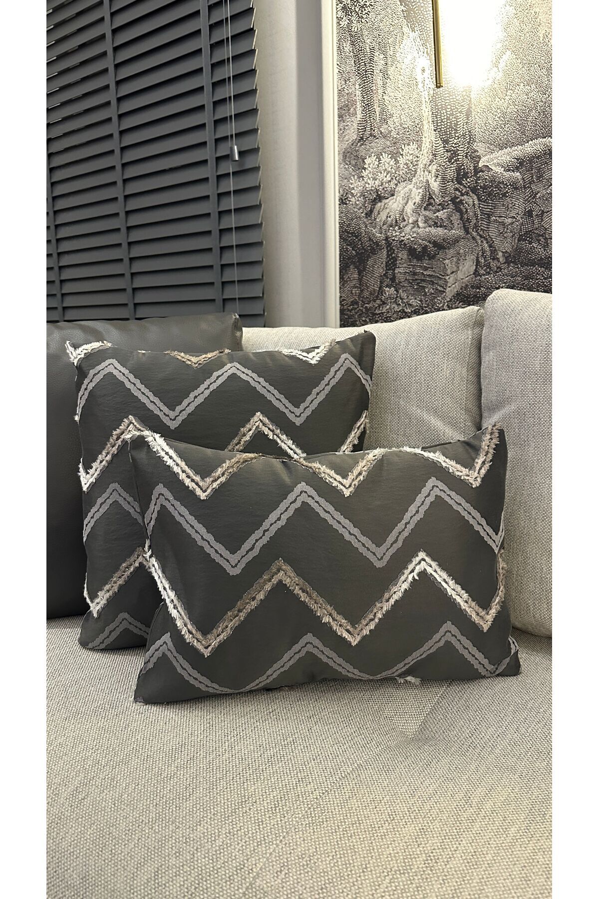 Ria Füme Gri Zikzak Püskül Detaylı Kırlent Kılıfı