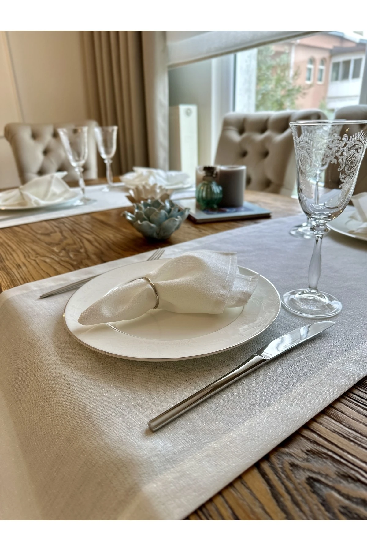 Keten Dokulu Sedef Simli Beyaz Kısa Runner