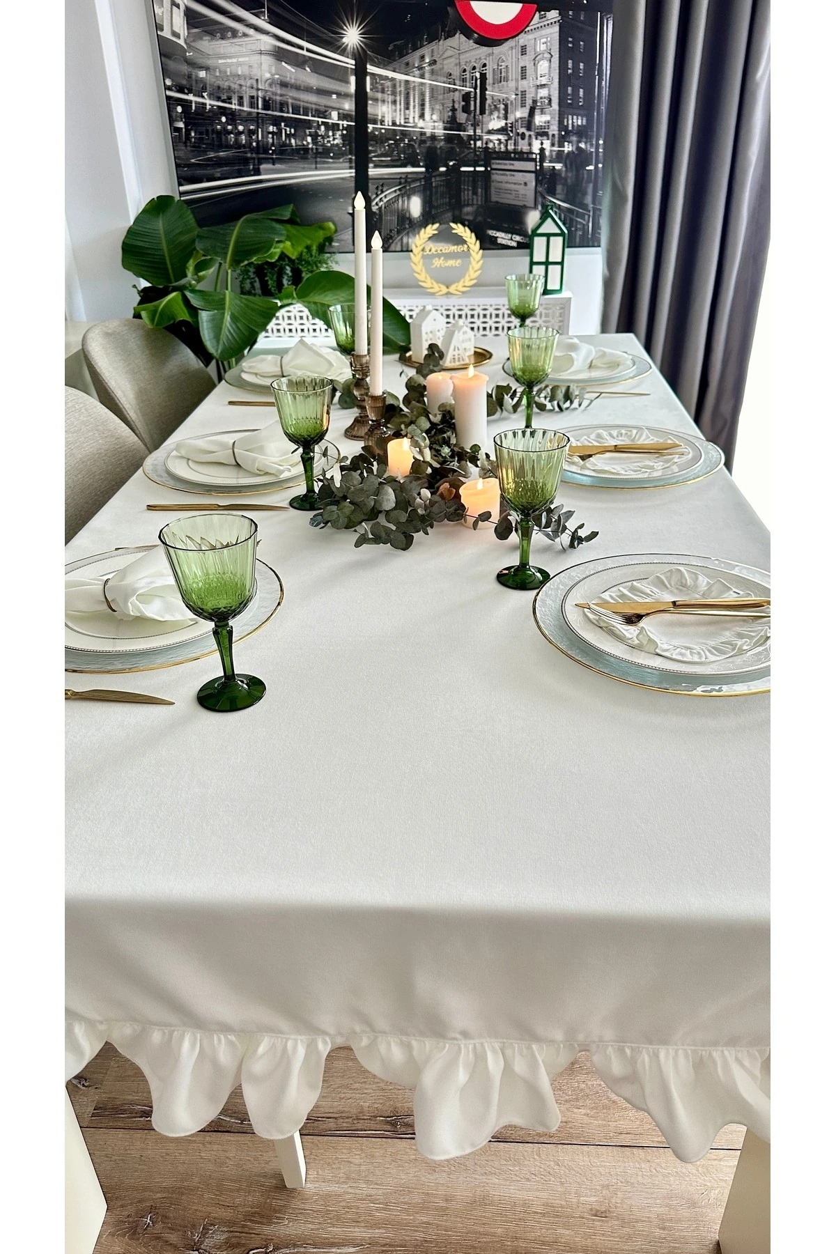 Dertsiz Kadife Dokulu Vintage Fırfırlı Beyaz Dikdörtgen Masa Örtüsü