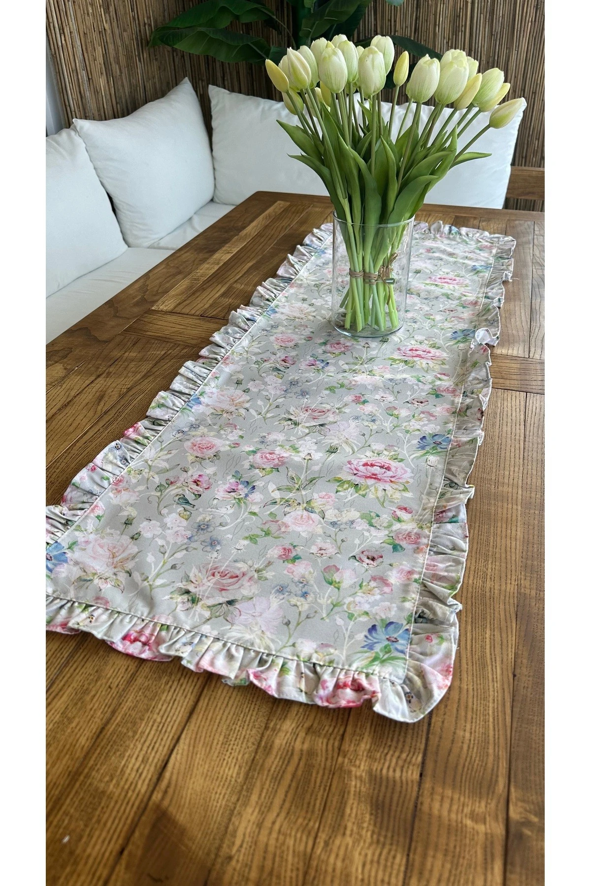 Tam Fırfırlı Gül Desenli Bej Runner