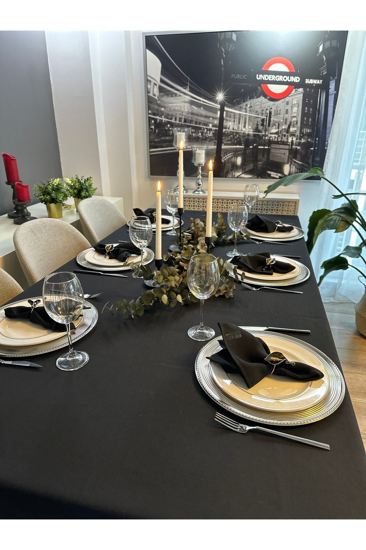 Keten Dokulu Siyah Masa Örtüsü