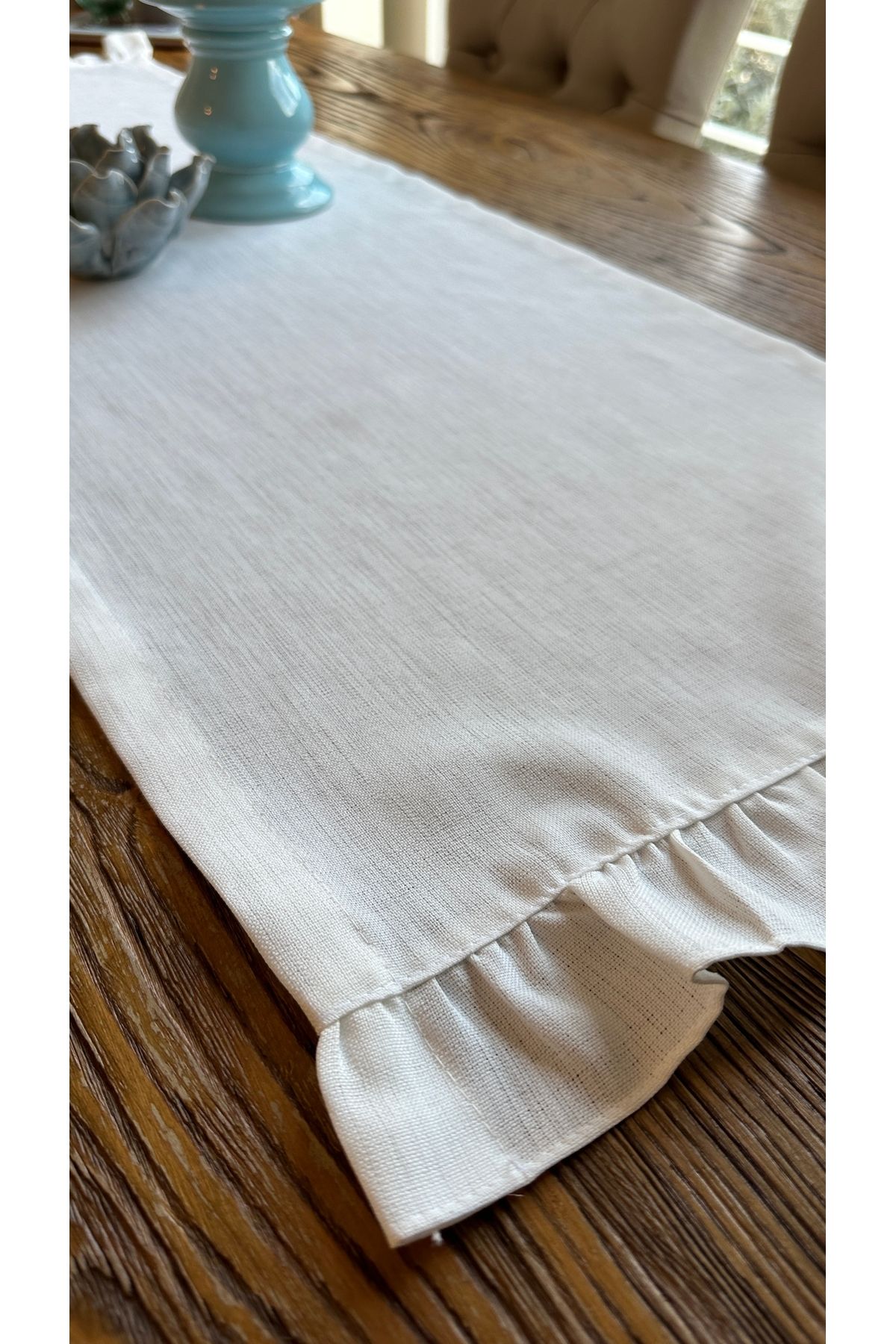 Keten Dokulu Dertsiz Beyaz Fırfırlı Runner