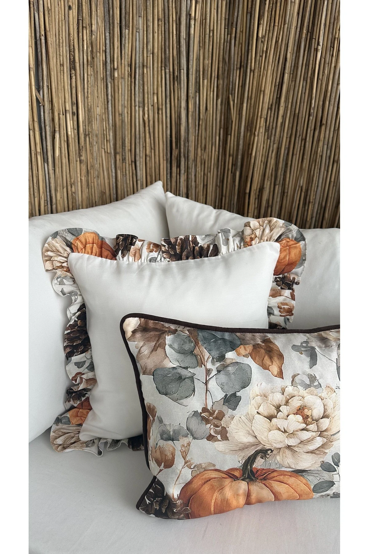 Vintage Renkli Fırfırlı Ekru Kırlent Kılıfı 1 ad