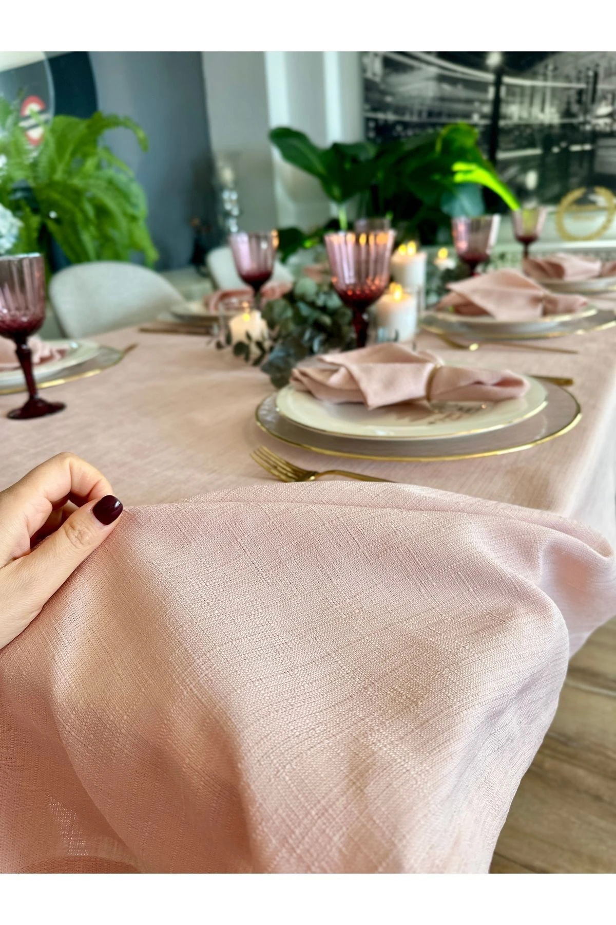 Keten Dokulu Pudra Pembe Masa Örtüsü