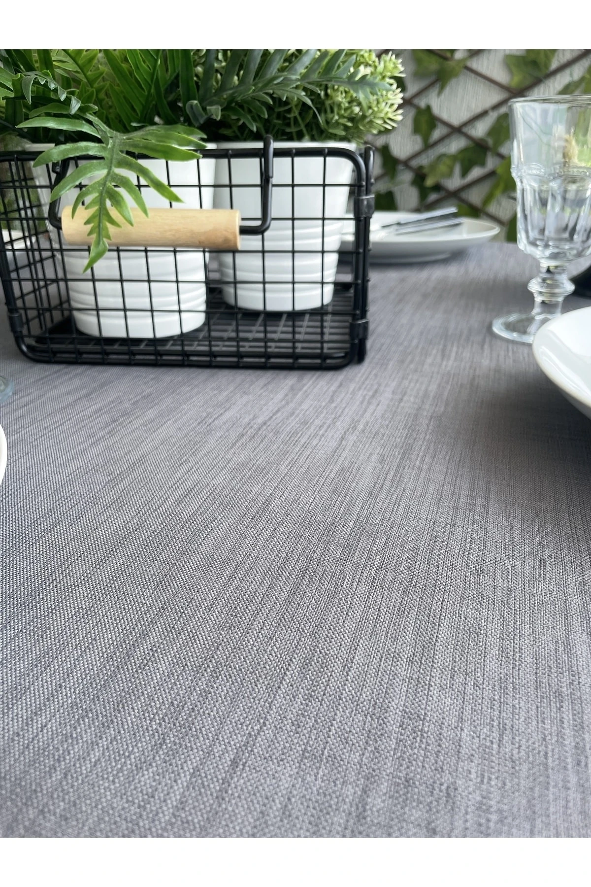 Keten Dokulu Antrasit Füme Yuvarlak Masa Örtüsü