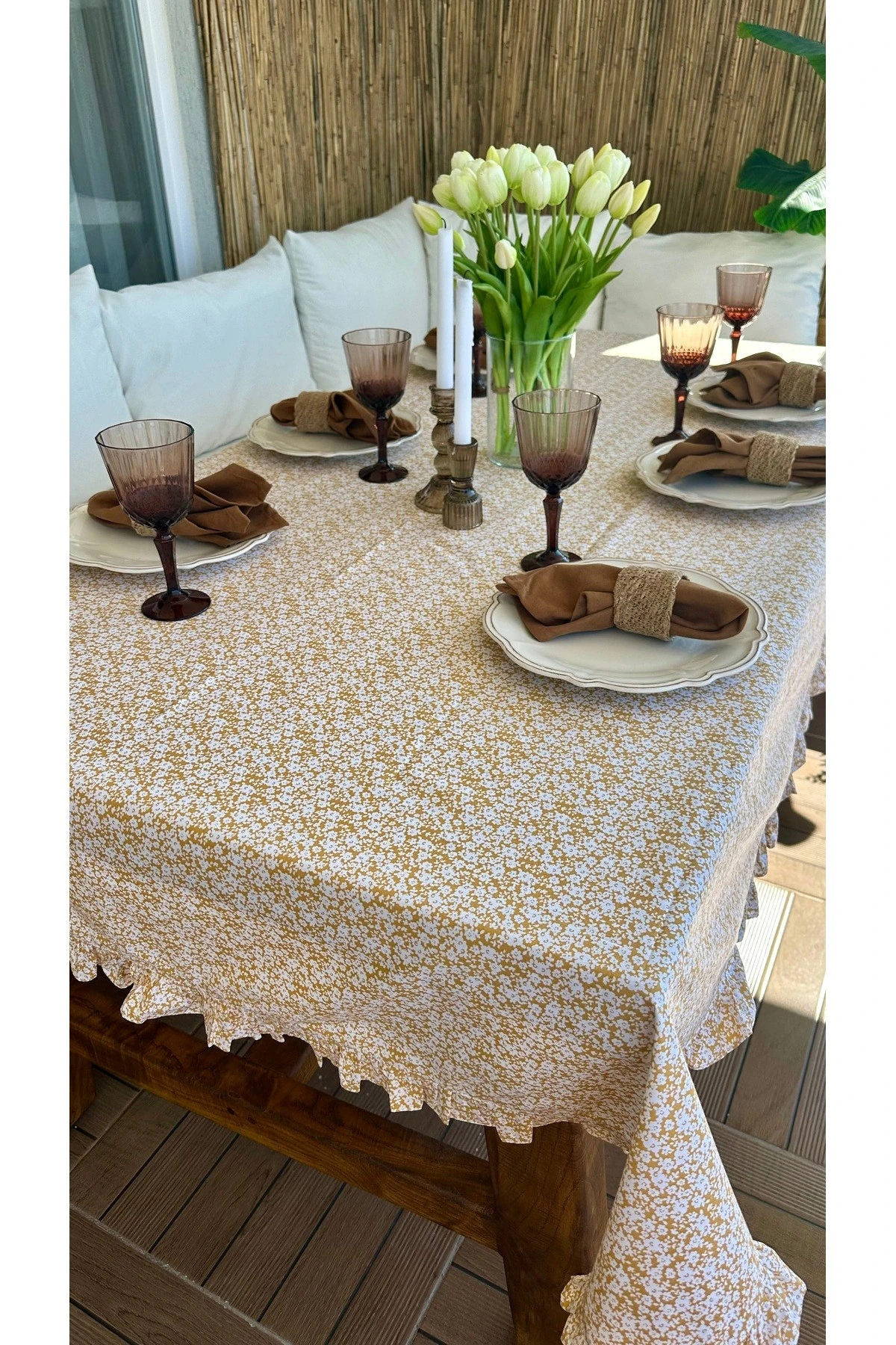 Sarı Mini Çiçekli Fırfırlı Masa Örtüsi