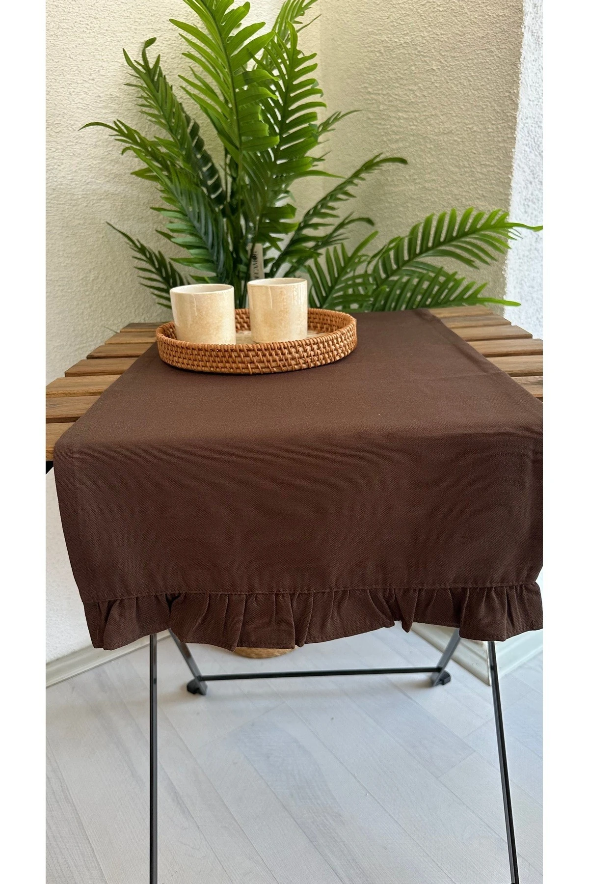 Pamuklu Leke Tutmaz Fırfırlı Runner