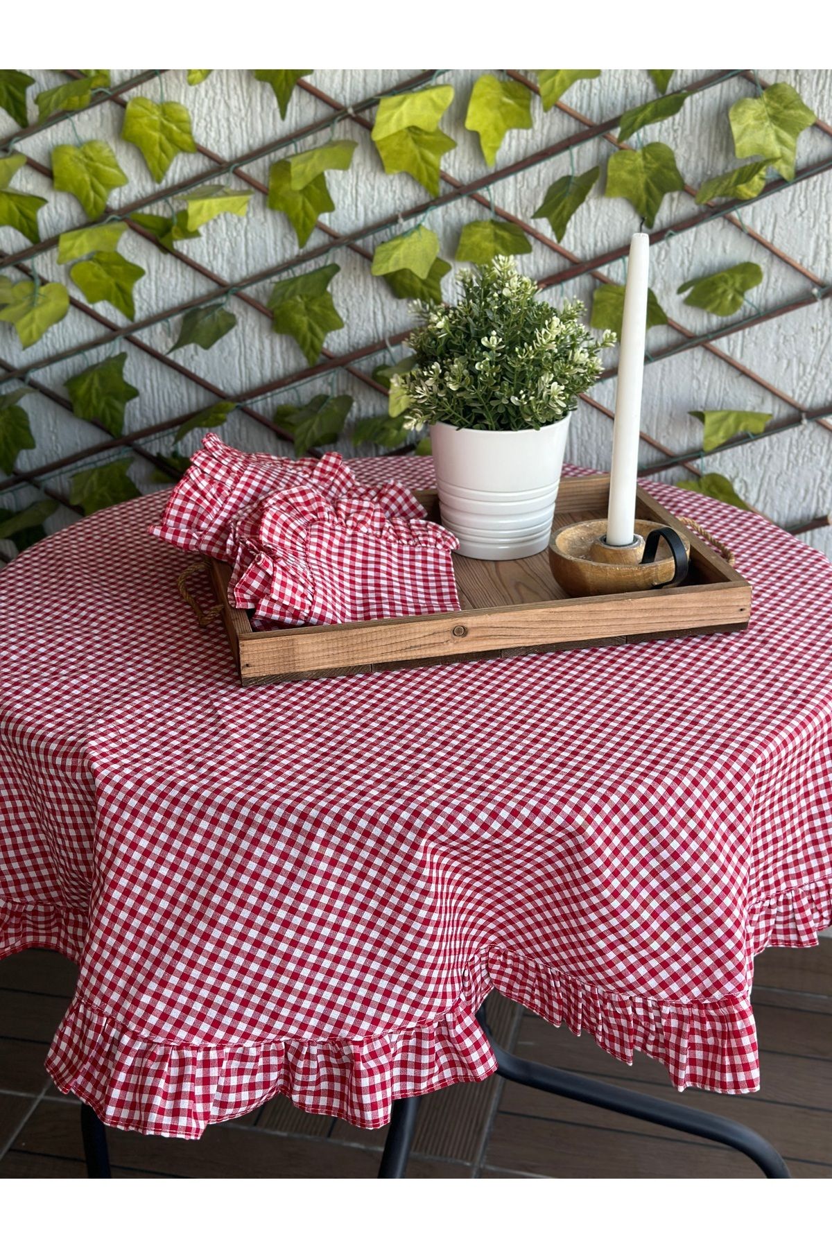 Thin Keten Kumaş Mini Pötikareli Fırfırlı Yuvarlak Masa Örtüsü - 1