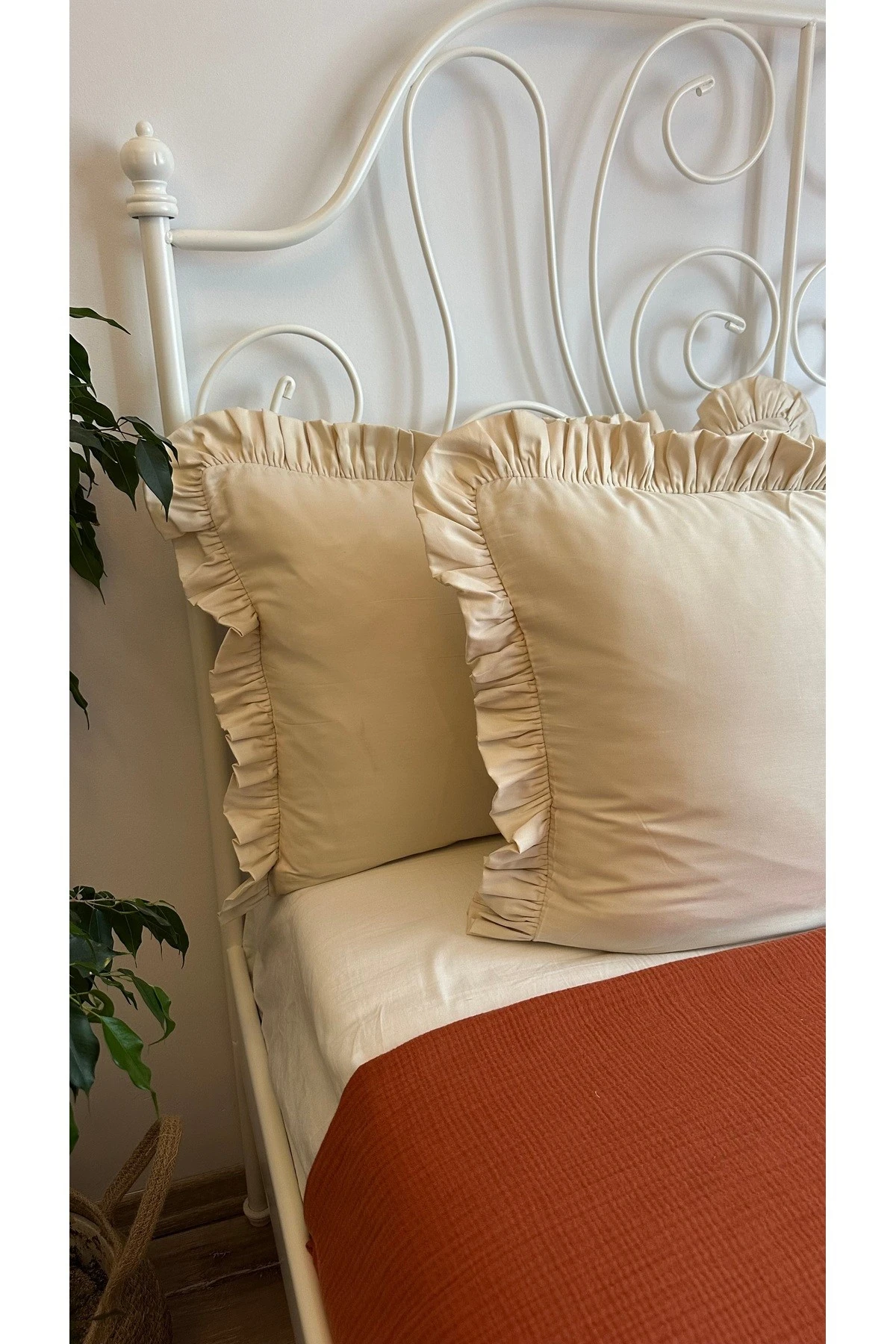 2 li Vanilya Açık Bej Pamuk Saten Fırfırlı Yastık Kılıfı