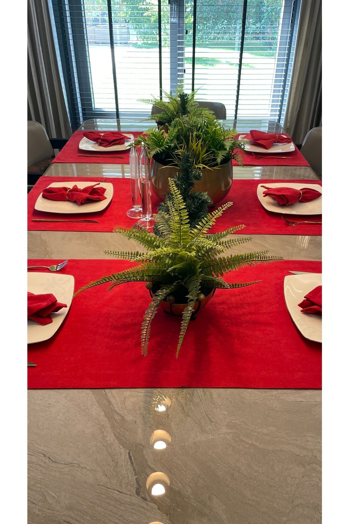 Dertsiz Kadife Dokulu Kırmızı Runner