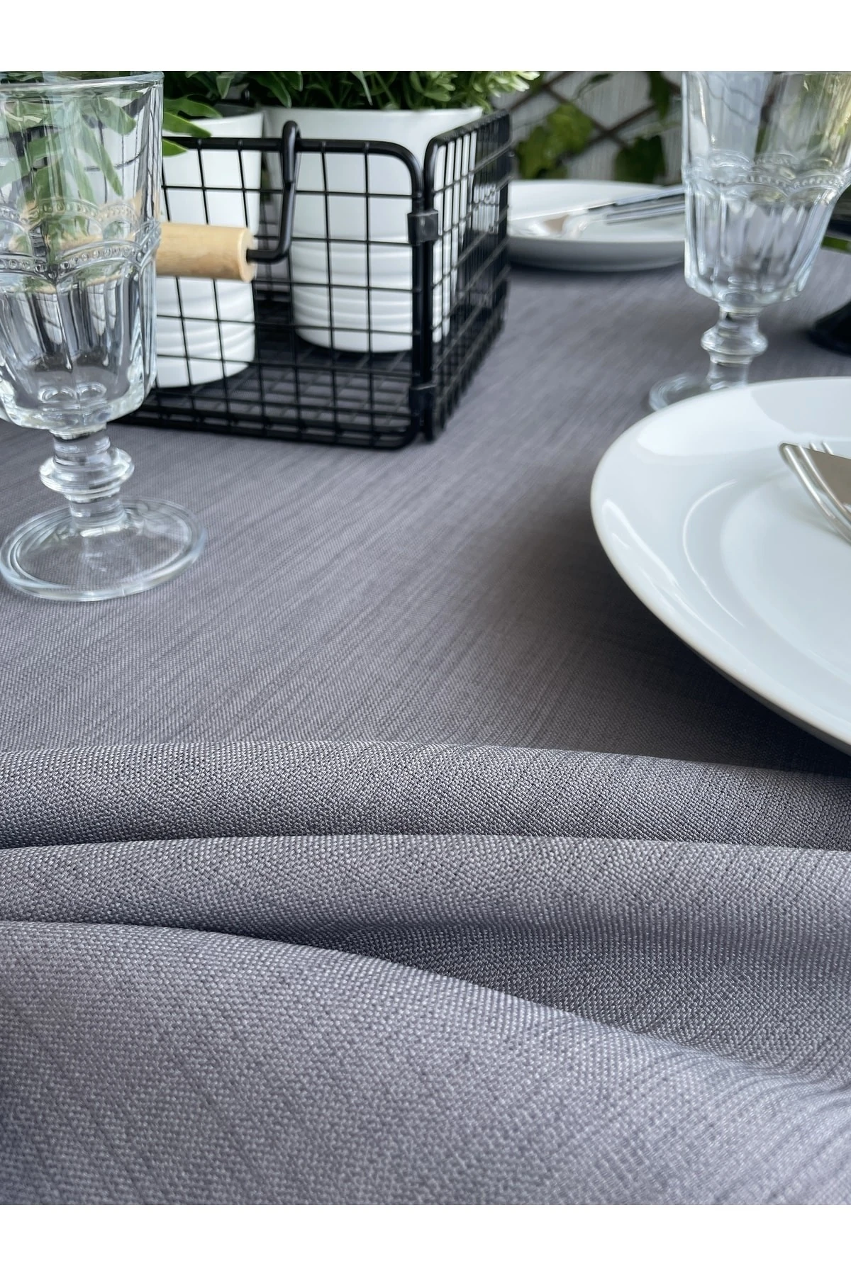 Keten Dokulu Antrasit Füme Yuvarlak Masa Örtüsü
