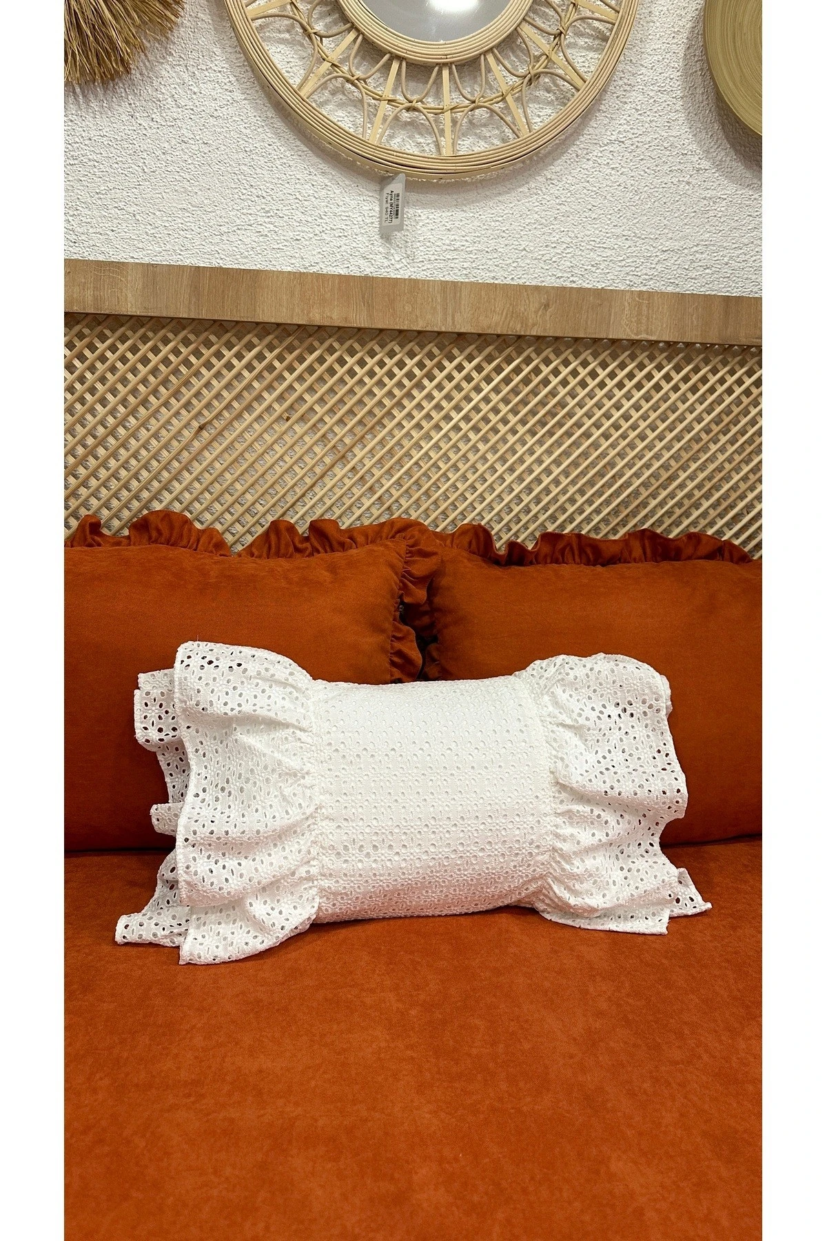 Fisto Beyaz Fırfırlı Kırlent Kılıfı Özel Tasarım