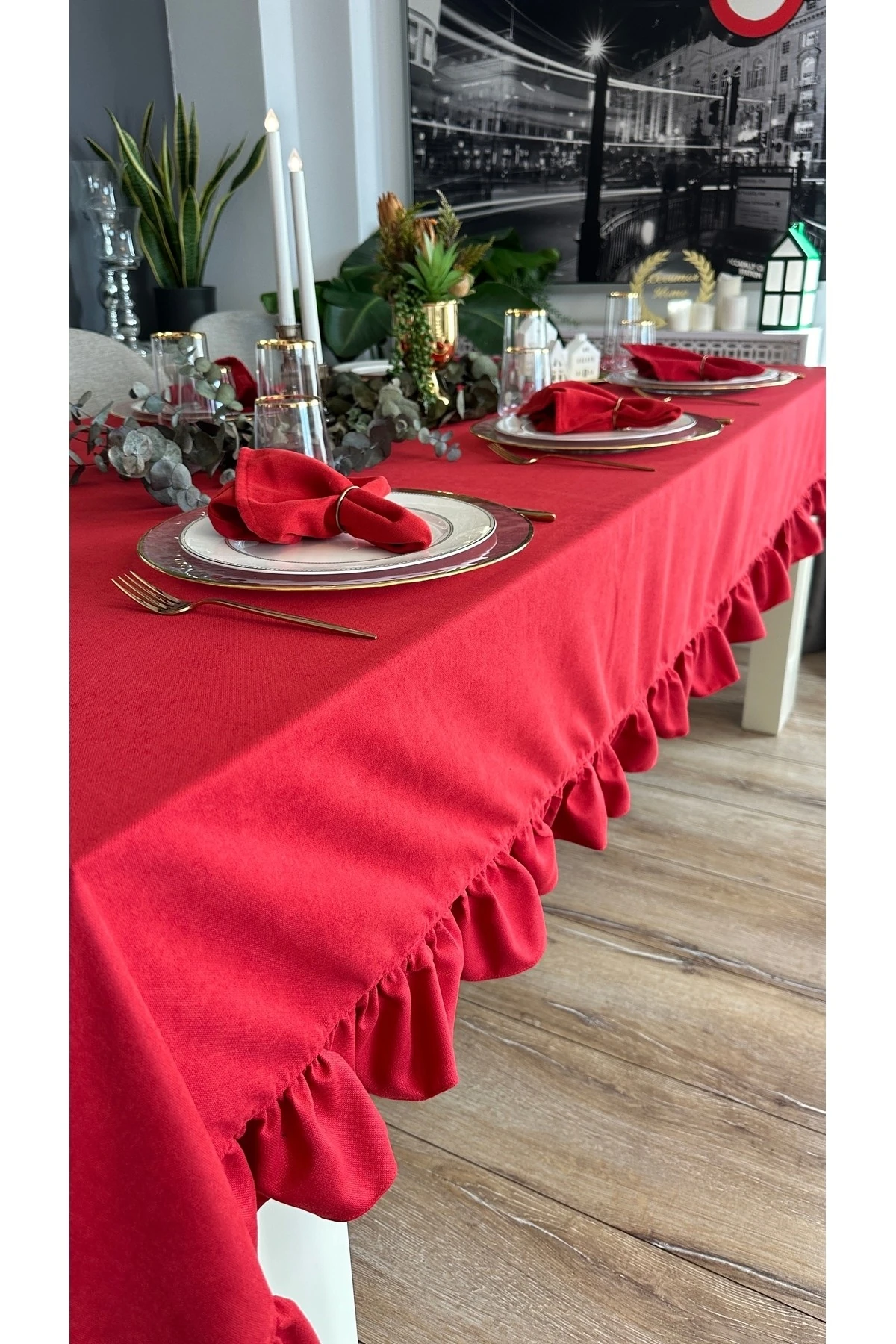 Kadife Dokulu Dertsiz Vintage Fırfırlı Masa Örtüsü
