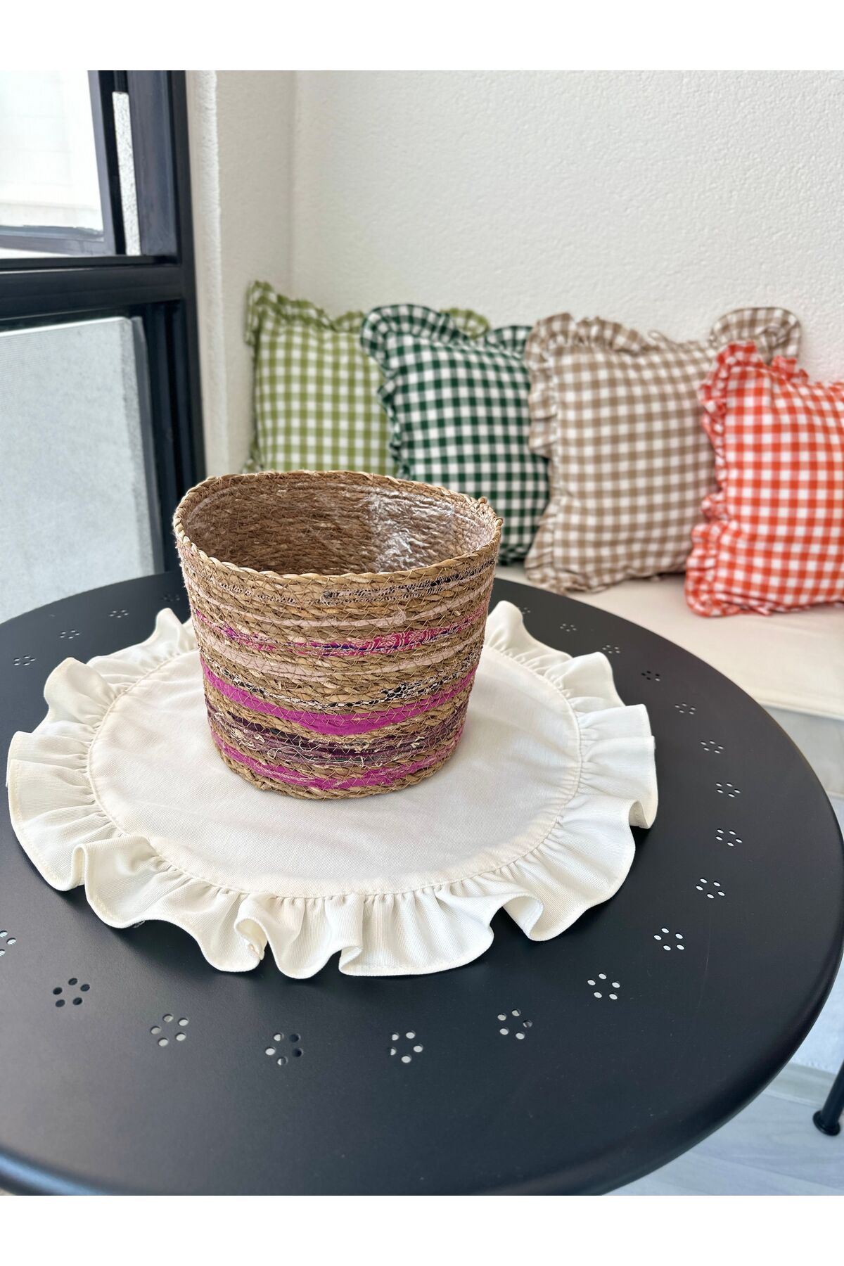 Renkli Hasır Saksı