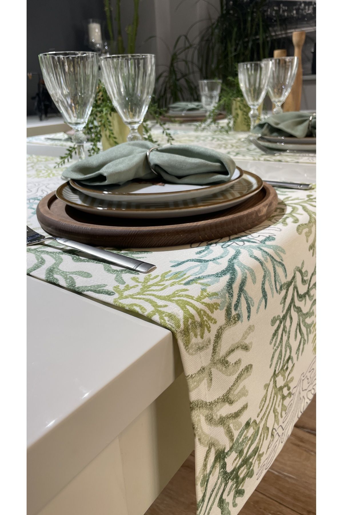 Yeşil, Ekru Dertsiz Mercan Desenli Runner