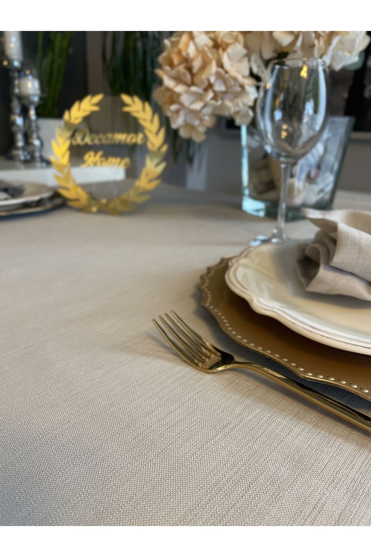 Keten Dokulu Bej Masa Örtüsü