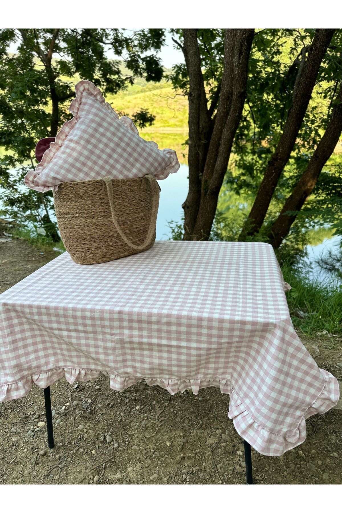 Keten Pembe Pötikare Fırfırlı Masa Örtüsü Piknik Örtüsü