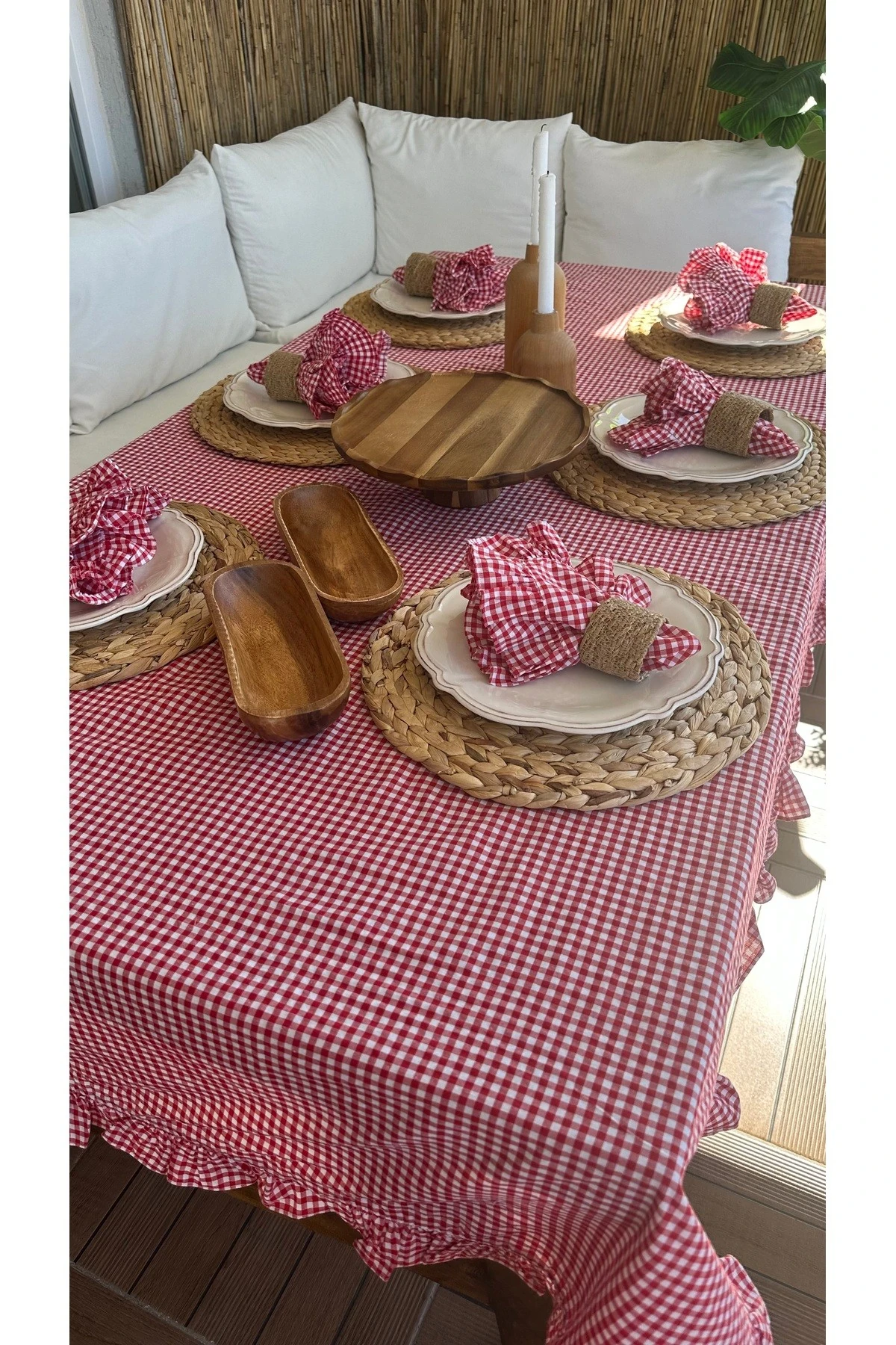 Thin Keten Pötikare Fırfırlı Masa Örtüsü