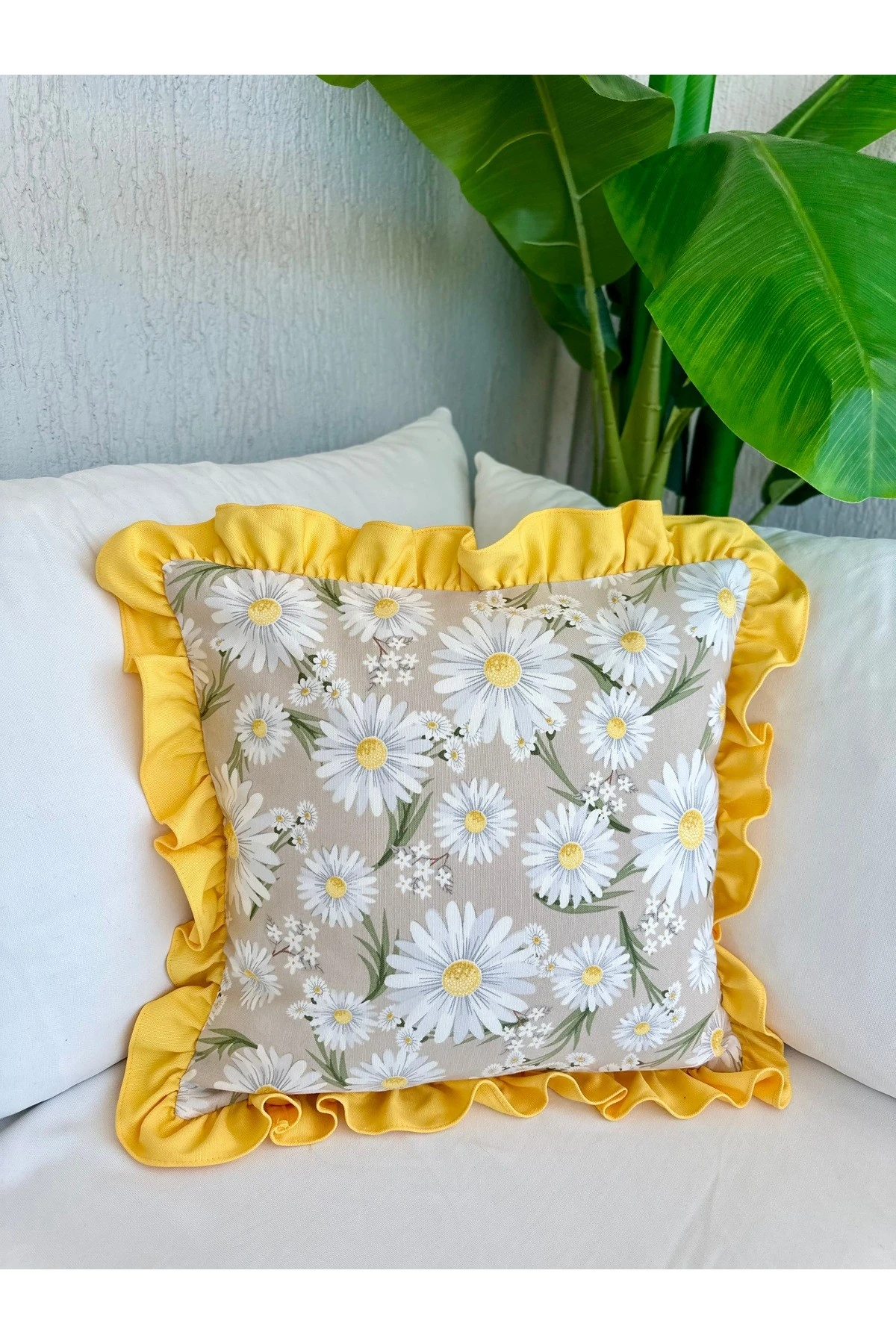 Retro Çiçek ve Ağaç Desenli Fırfırlı Kırlent Kılıfı