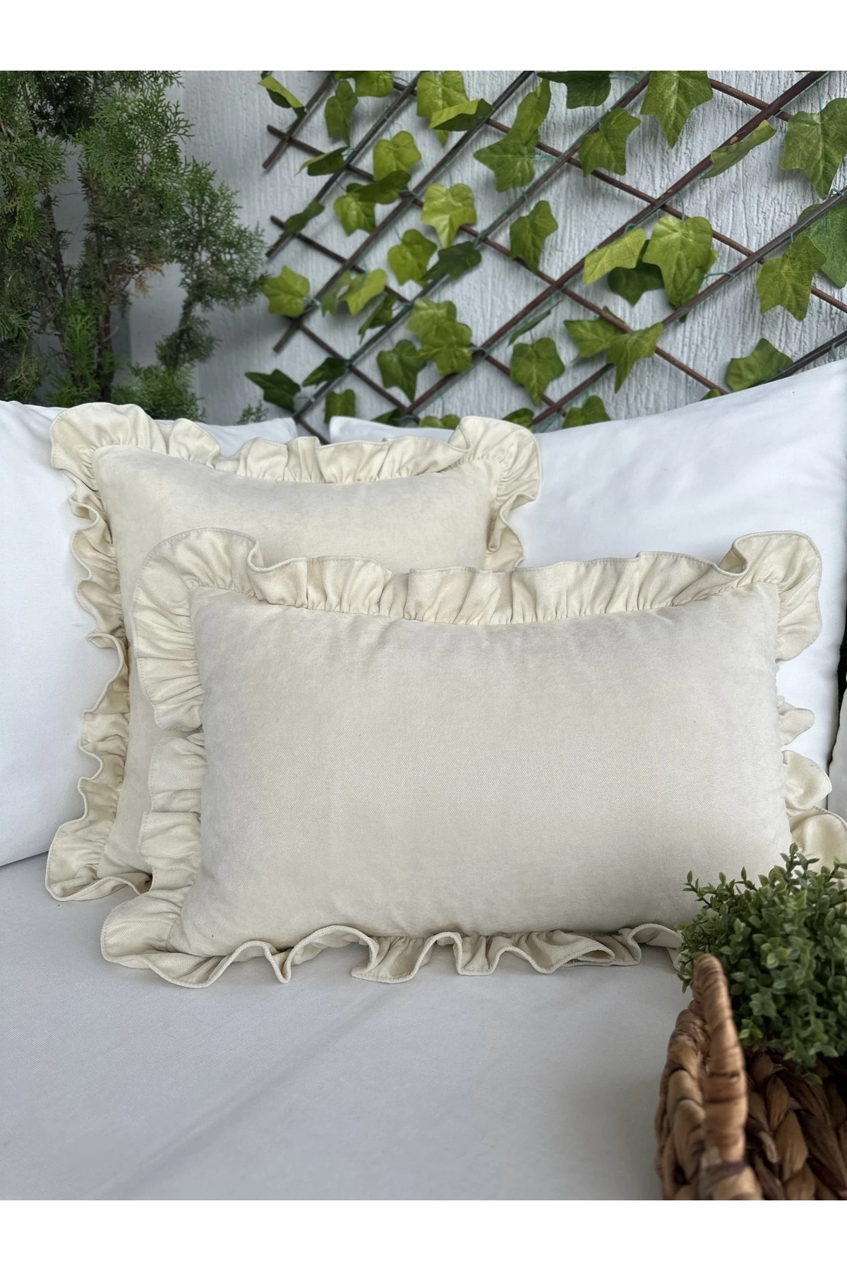 Vıntage Fırfırlı Fil Dişi Rengi Kırlent Kılıfı 1 Ad