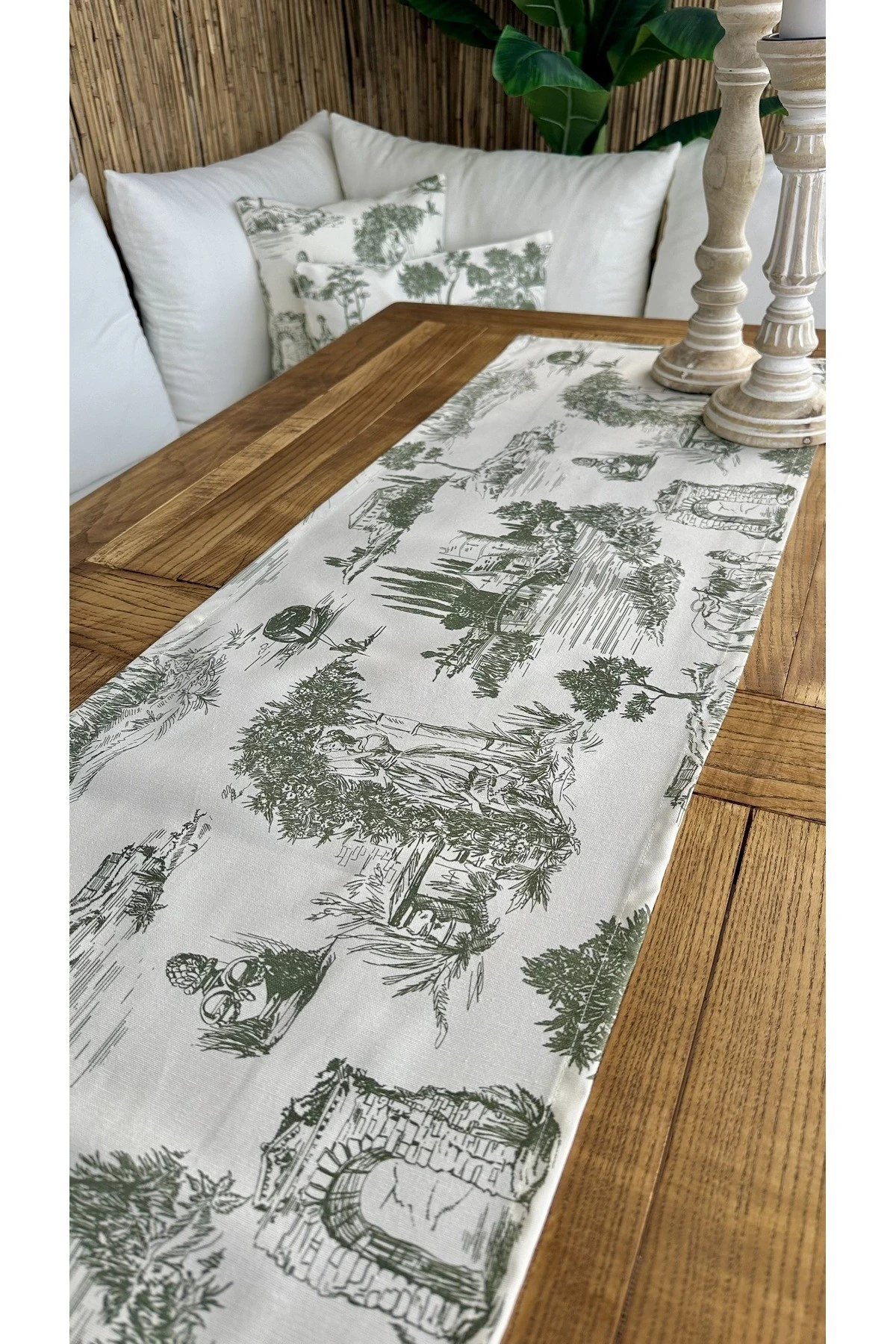 Vintage Desenli Yeşil Ekru Runner Dertsiz Leke Tutmaz