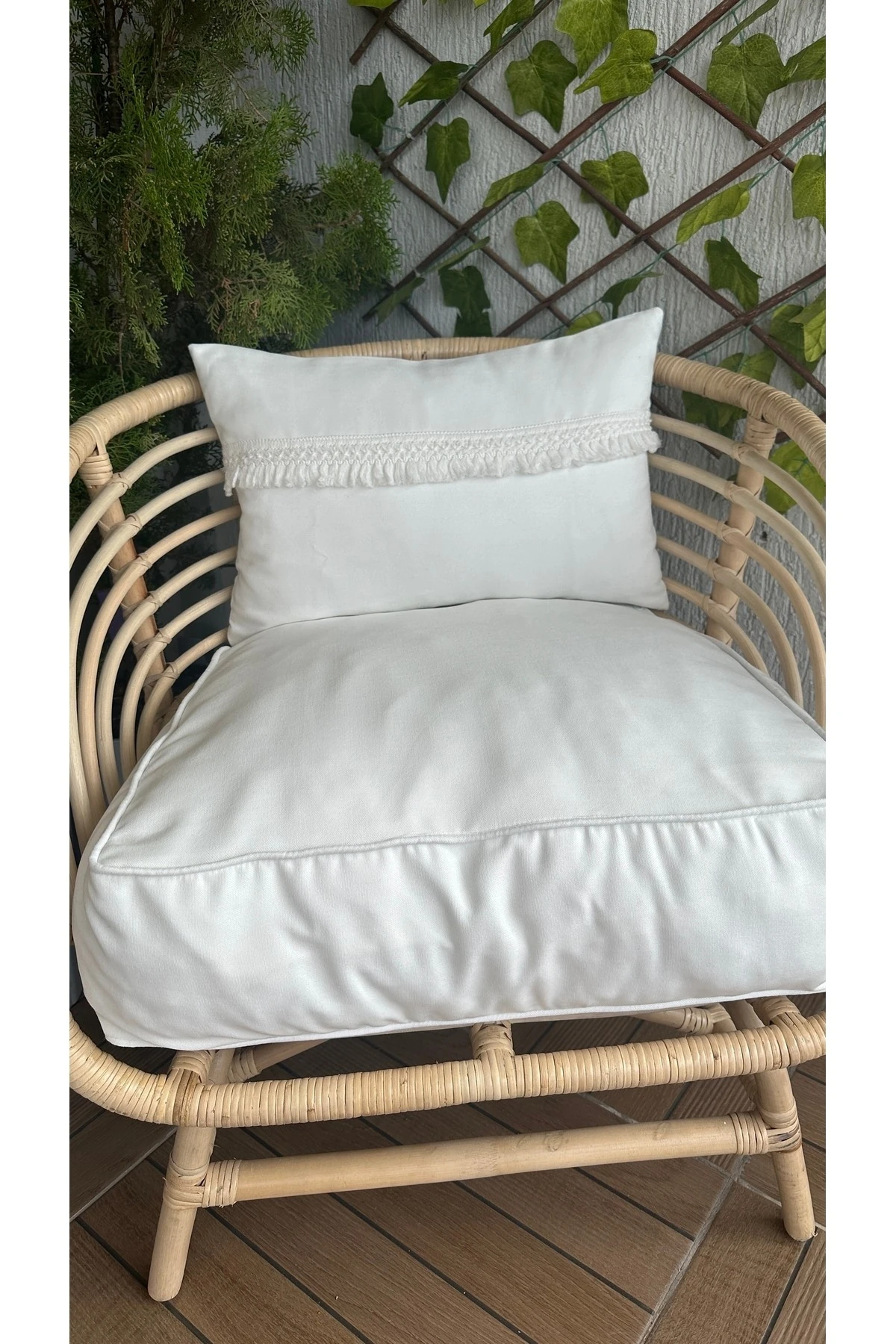 Beyaz Püsküllü Bohem Kırlent Kılıfı