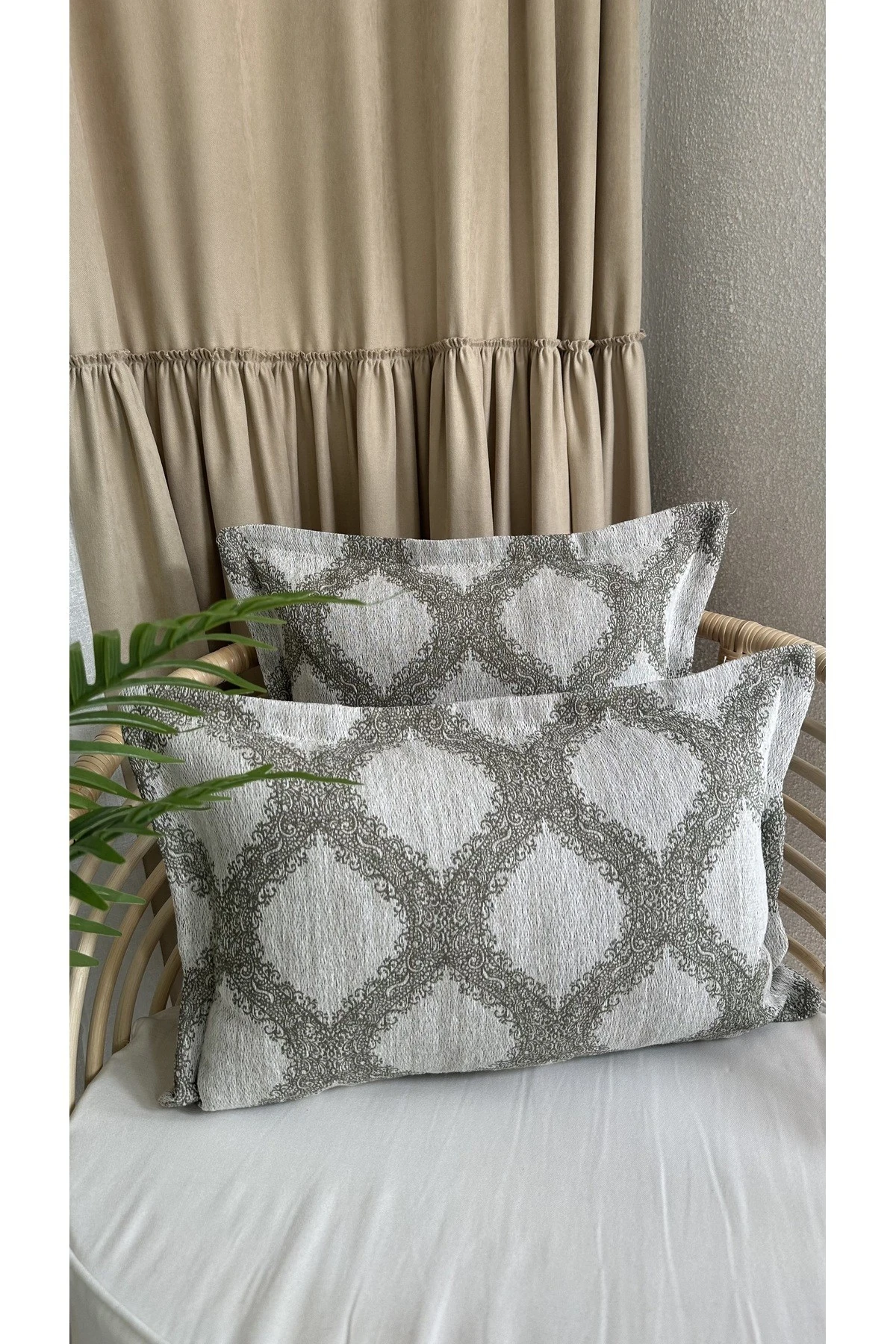 Ekru Haki Yeşil Kırlent Kılıfı 1 ad