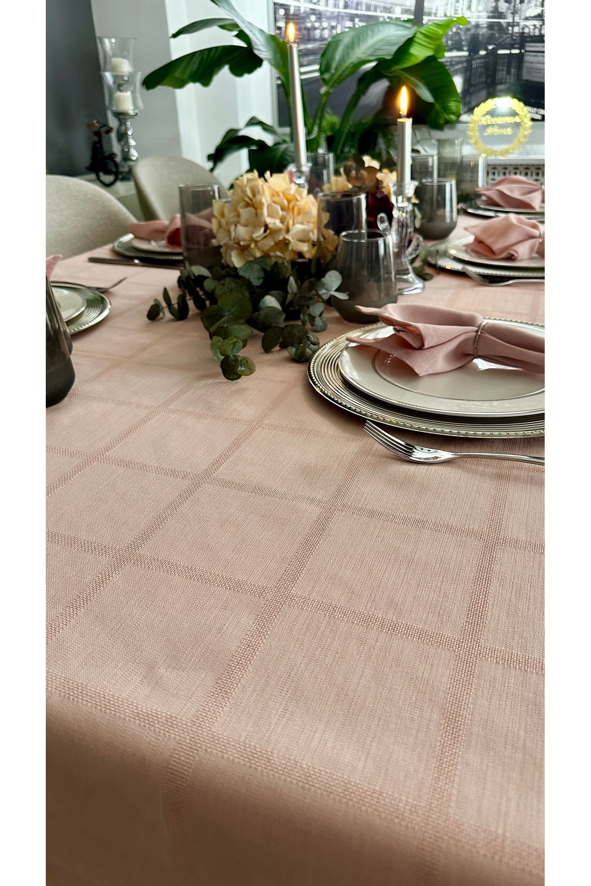 Keten Dokulu Dertsiz Kare Desenli Pudra Pembe Masa Örtüsü