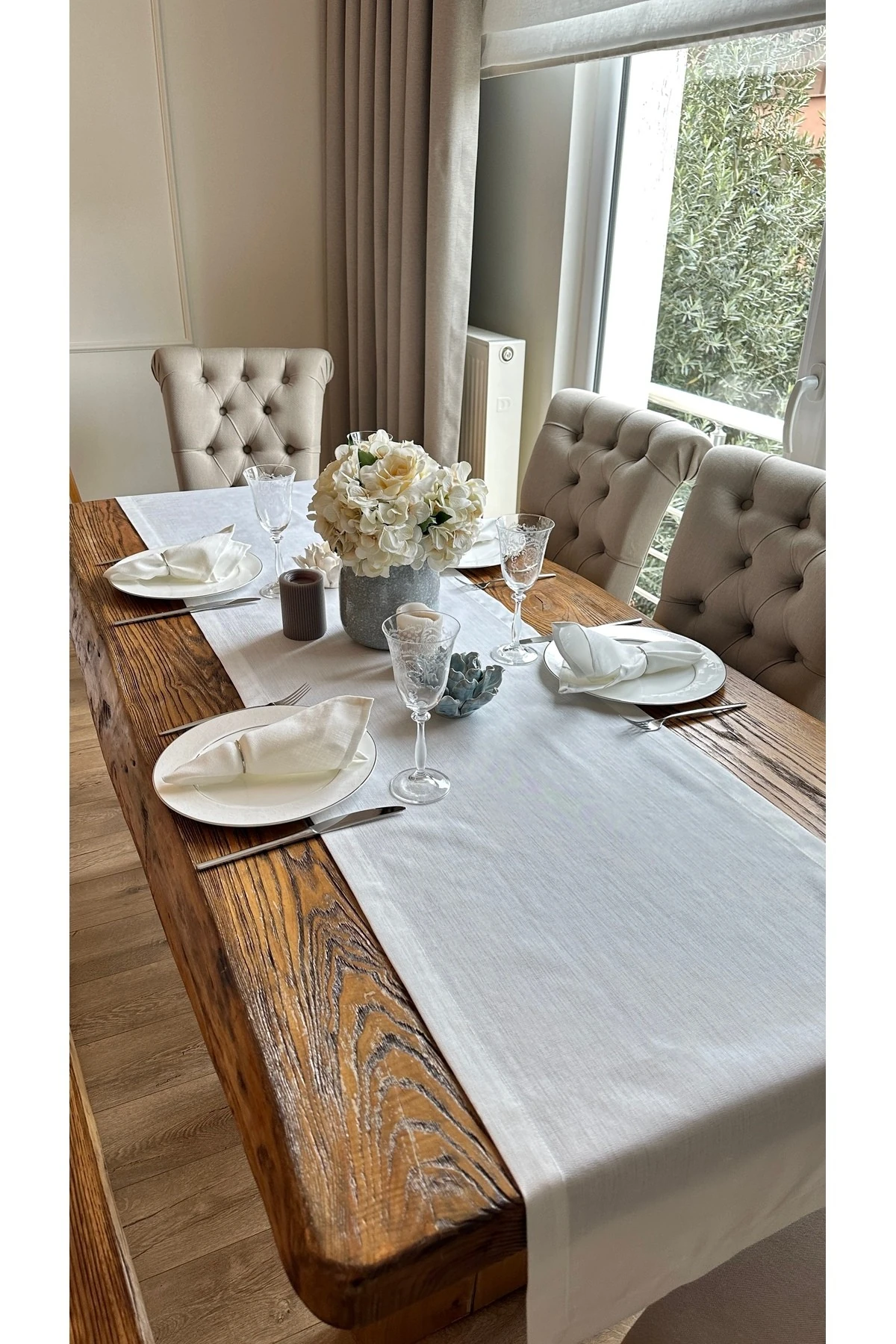 Kadife Dokulu Dertsiz, Leke Tutmaz Beyaz Runner