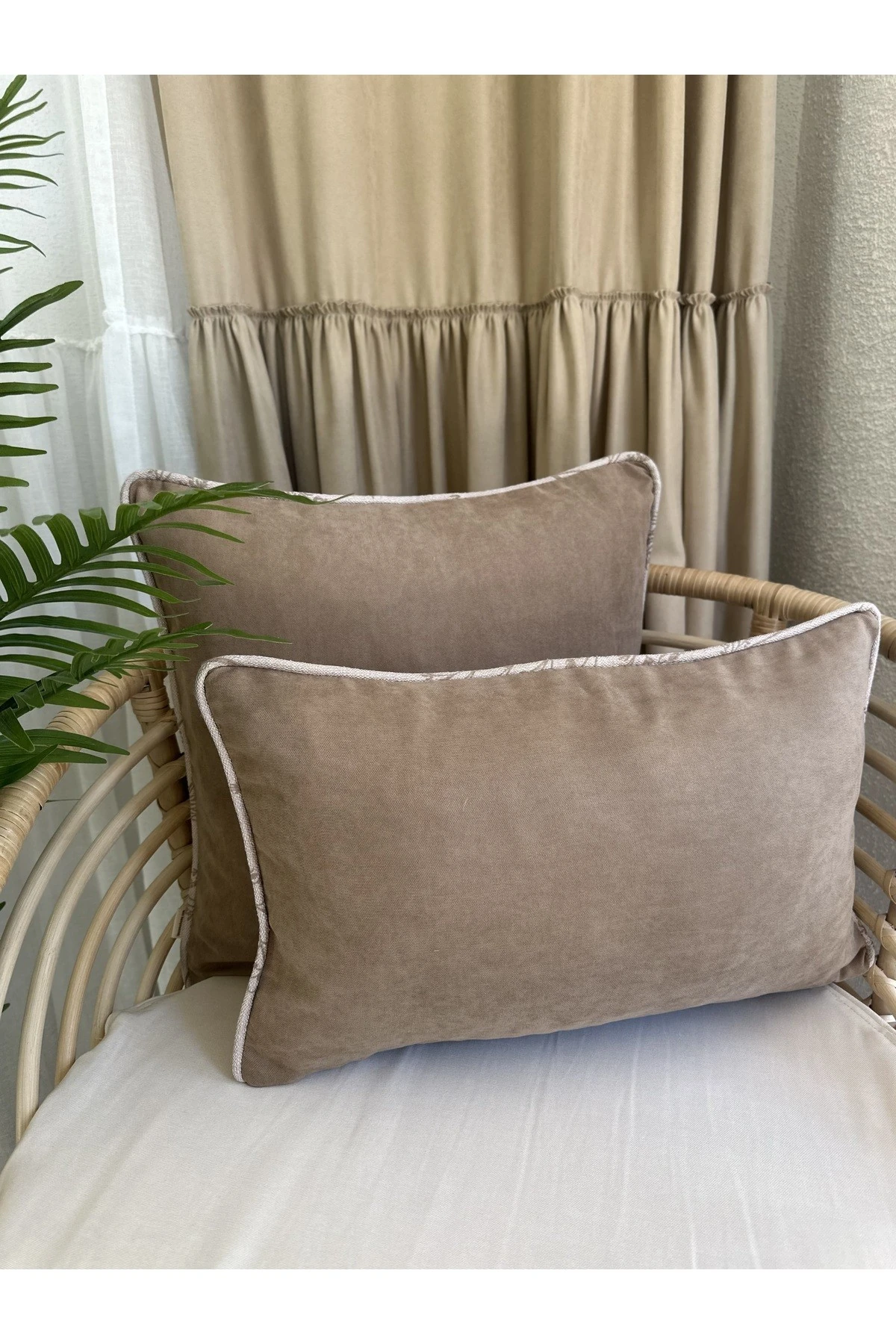 Sütlü Kahverengi Biye Detaylı Kırlent Kılıfı 1 ad