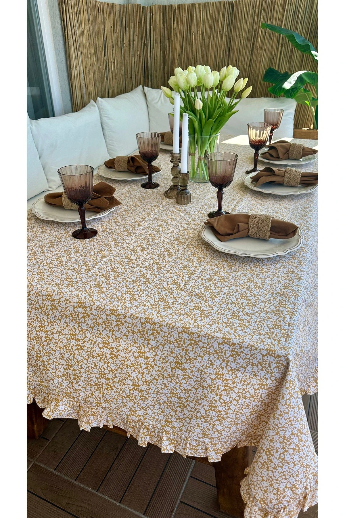 Sarı Mini Çiçekli Fırfırlı Masa Örtüsi