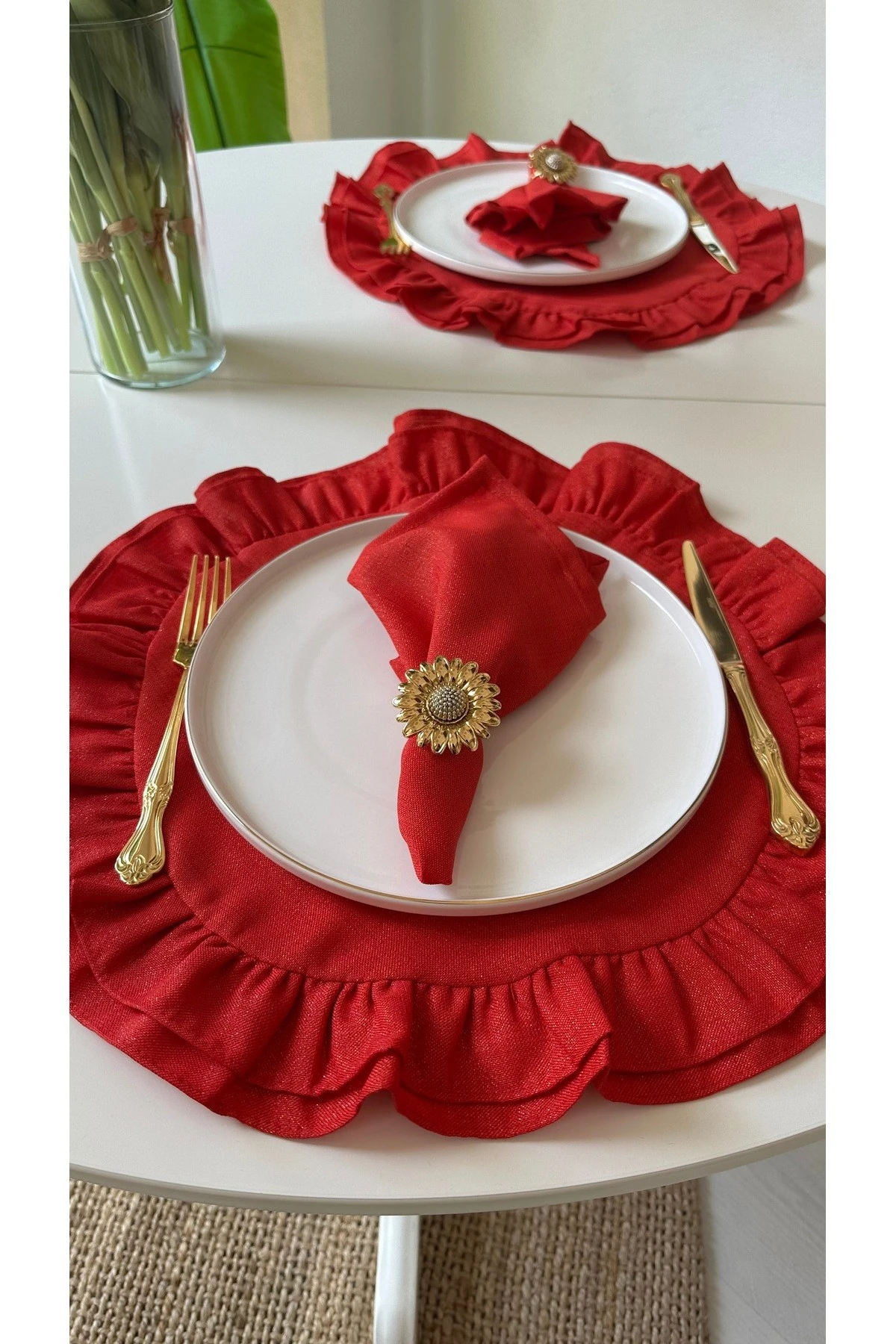 2 li Simli Kırmızı Fırfırlı Yuvarlak Amerikan Servis