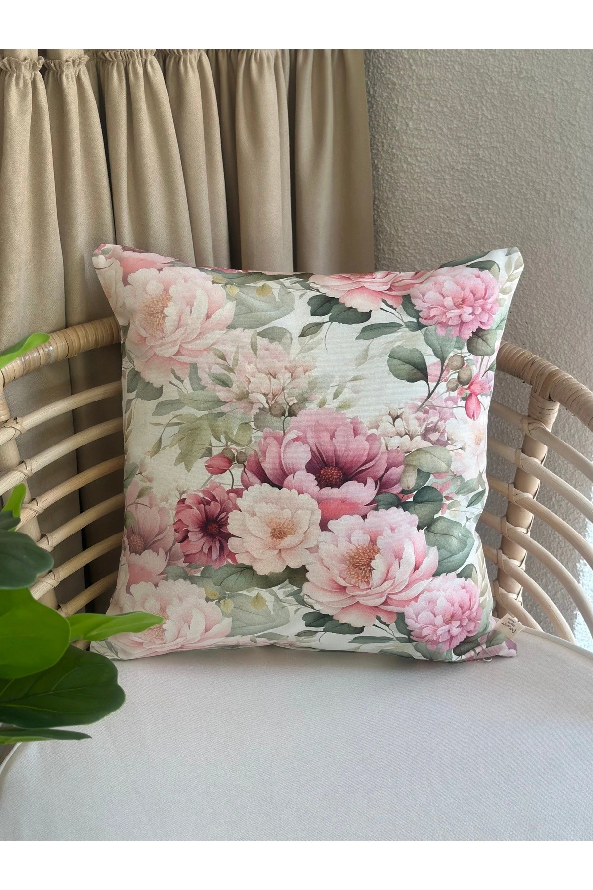 Çiçek Desenli Pembe Ekru Düz Kırlent Kılıfı