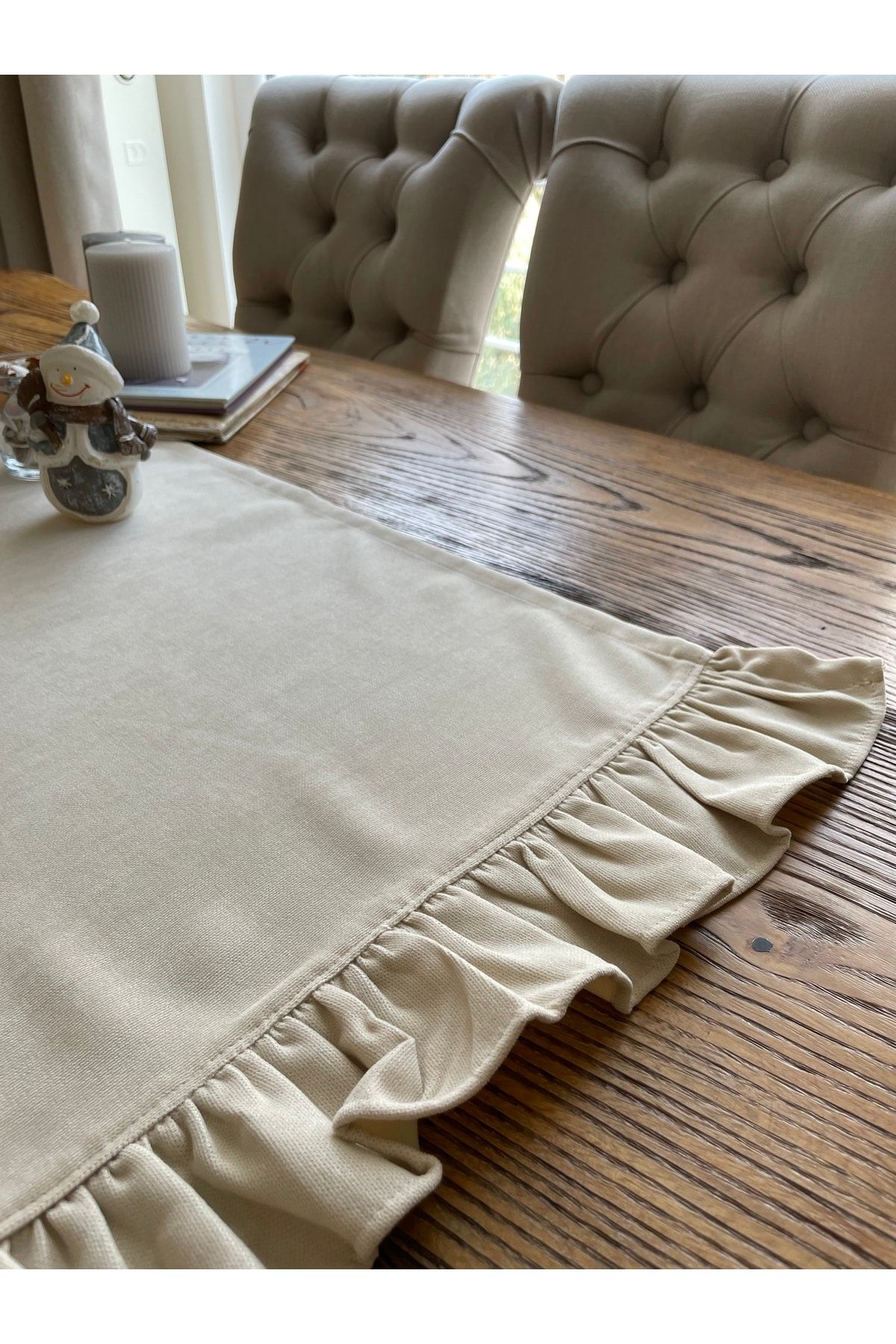 Kadife Dokulu Fırfırlı Vintage Runner Vanilya