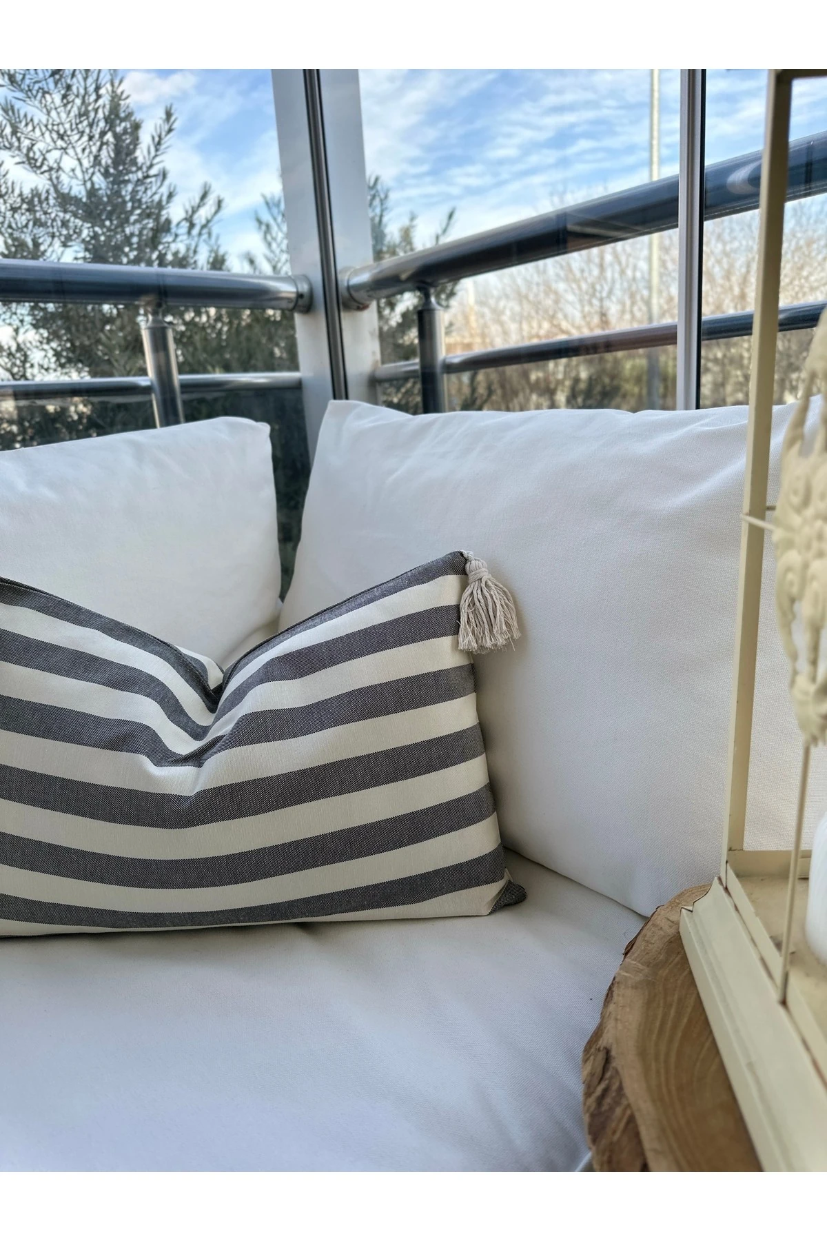 2‘li Keten Çizgi Desenli Püsküllü Füme-Ekru Kırlent Kılıfı Seti