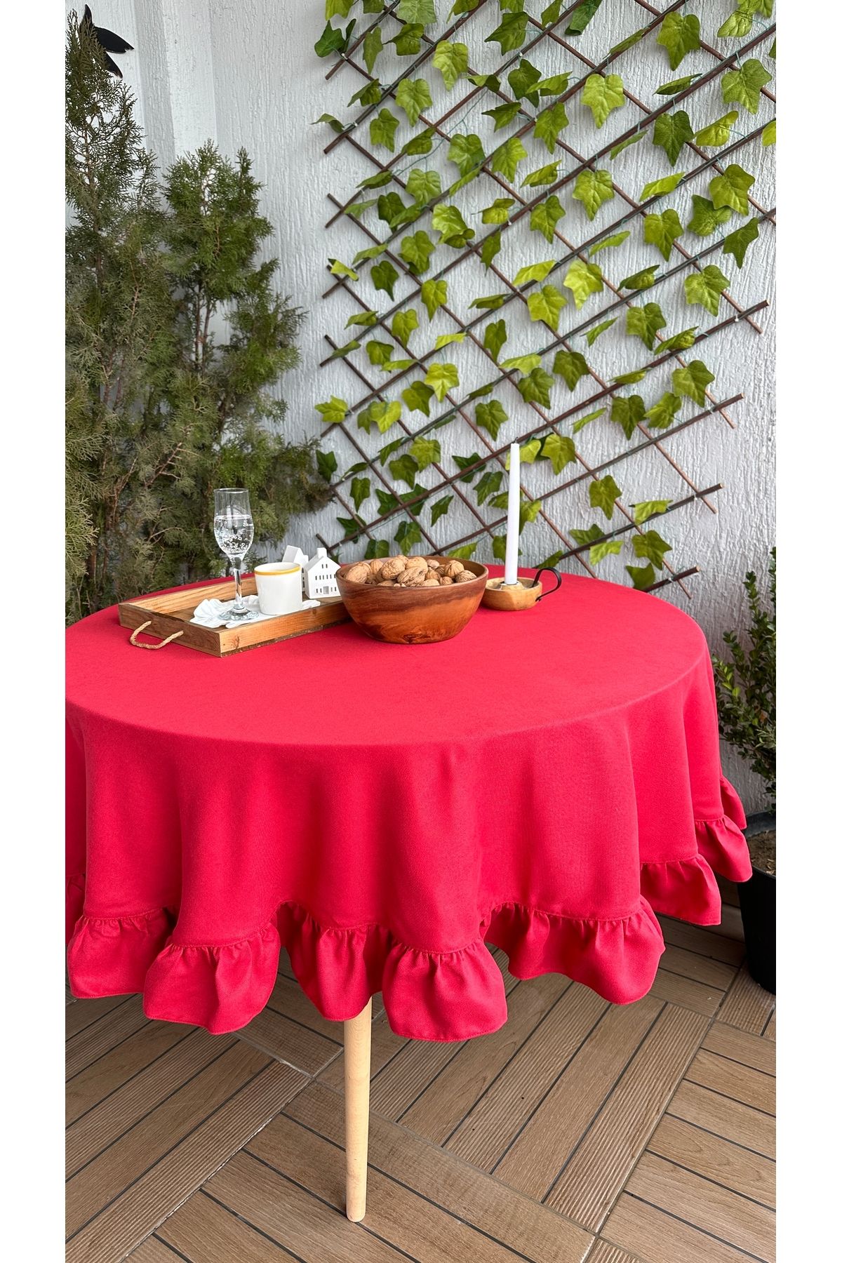 Kadife Dokulu Dertsiz Fırfırlı Vintage Yuvarlak Masa Örtüsü