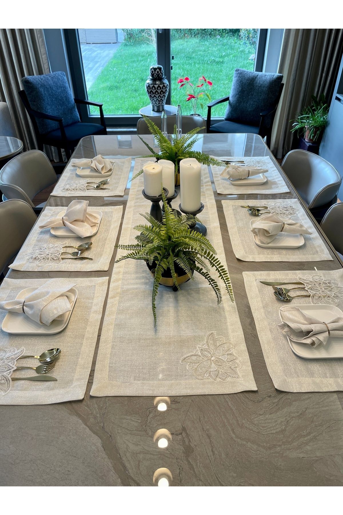12 Kişilik Linen Fransız Dantelli Gold Simli Ekru Amerikan Servis Ve Runner Set 13 PARÇA (PEÇETESİZ)